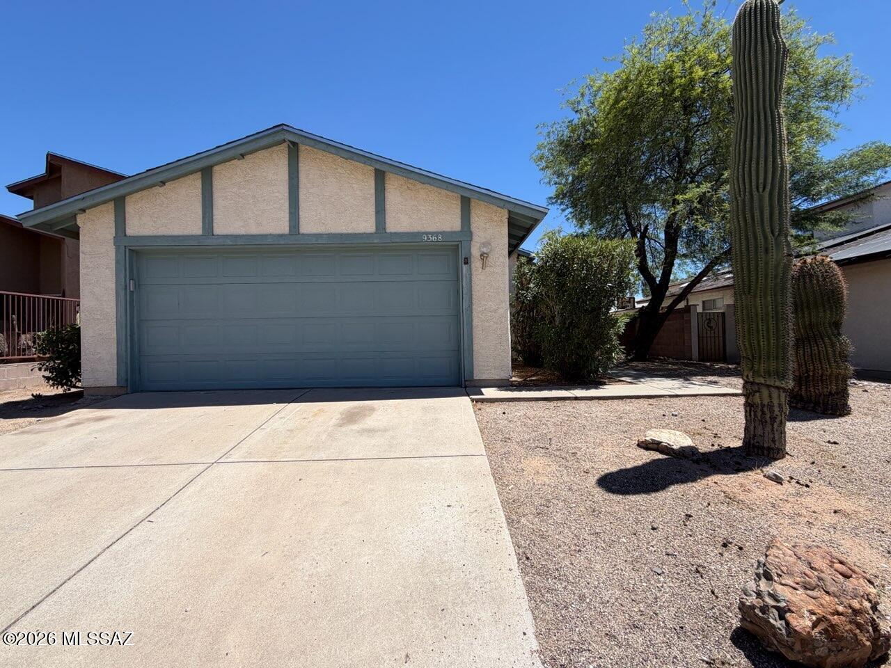 Lovely three-bedroom two-bath home with fenced yard and two car garage in a northwest neighborhood! Owners' suite includes walk in shower and dual vanities; hall bath includes a tub shower combo. Open kitchen with backsplash and black on black appliances. Covered patio and ceiling fans. Must see. Vista Point Properties has been hired to find a tenant only. Owner will be self-managing the property.