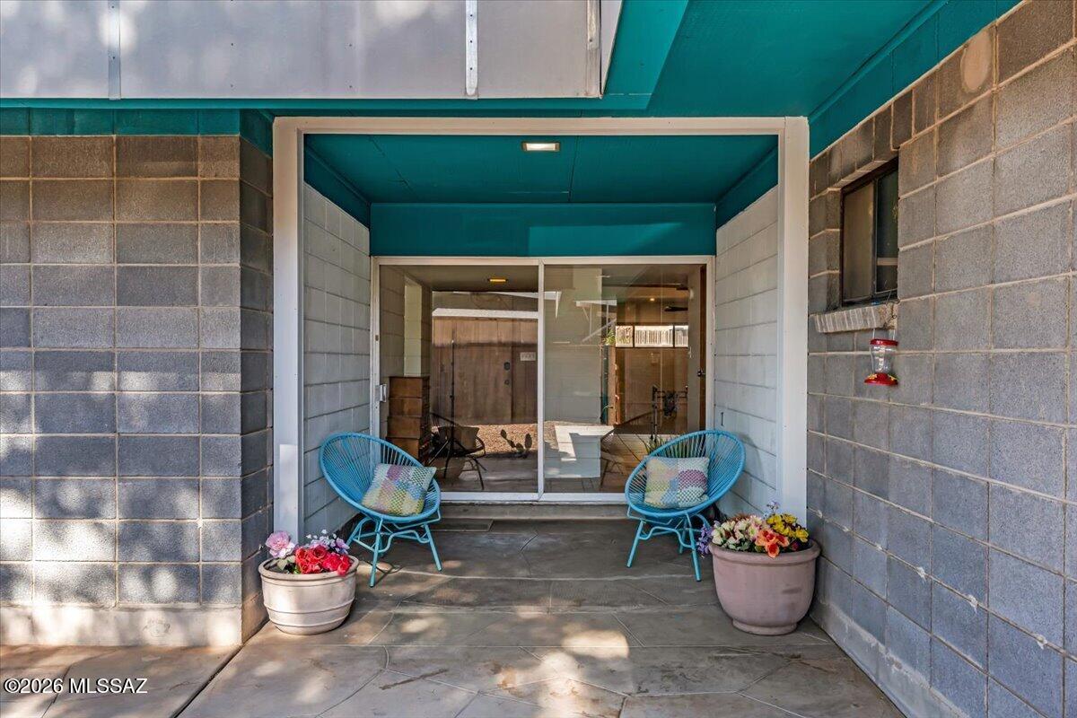 Carlos Terrace - Residential
