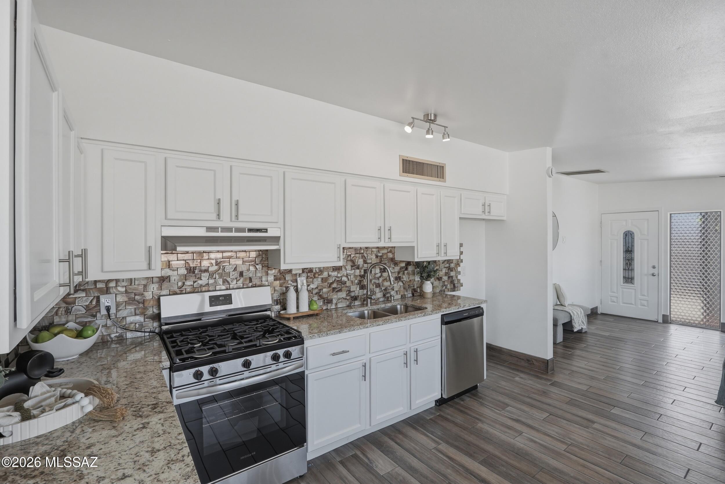 Stonegate (1-147) - Residential