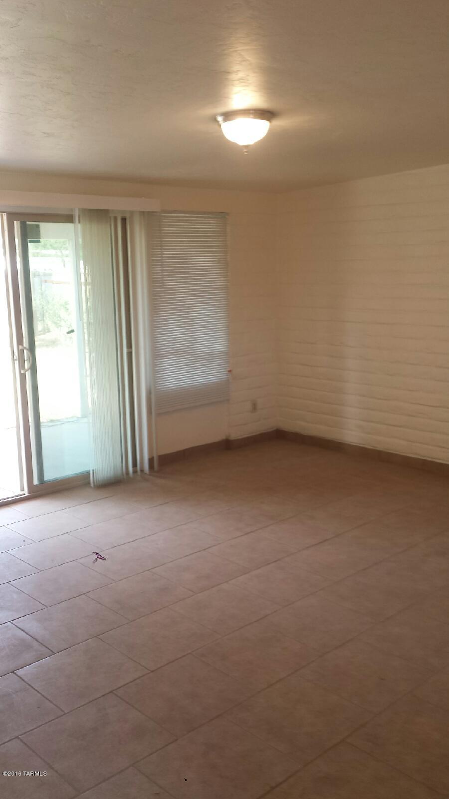 Warwick Village Addition (1-67) - Residential Lease