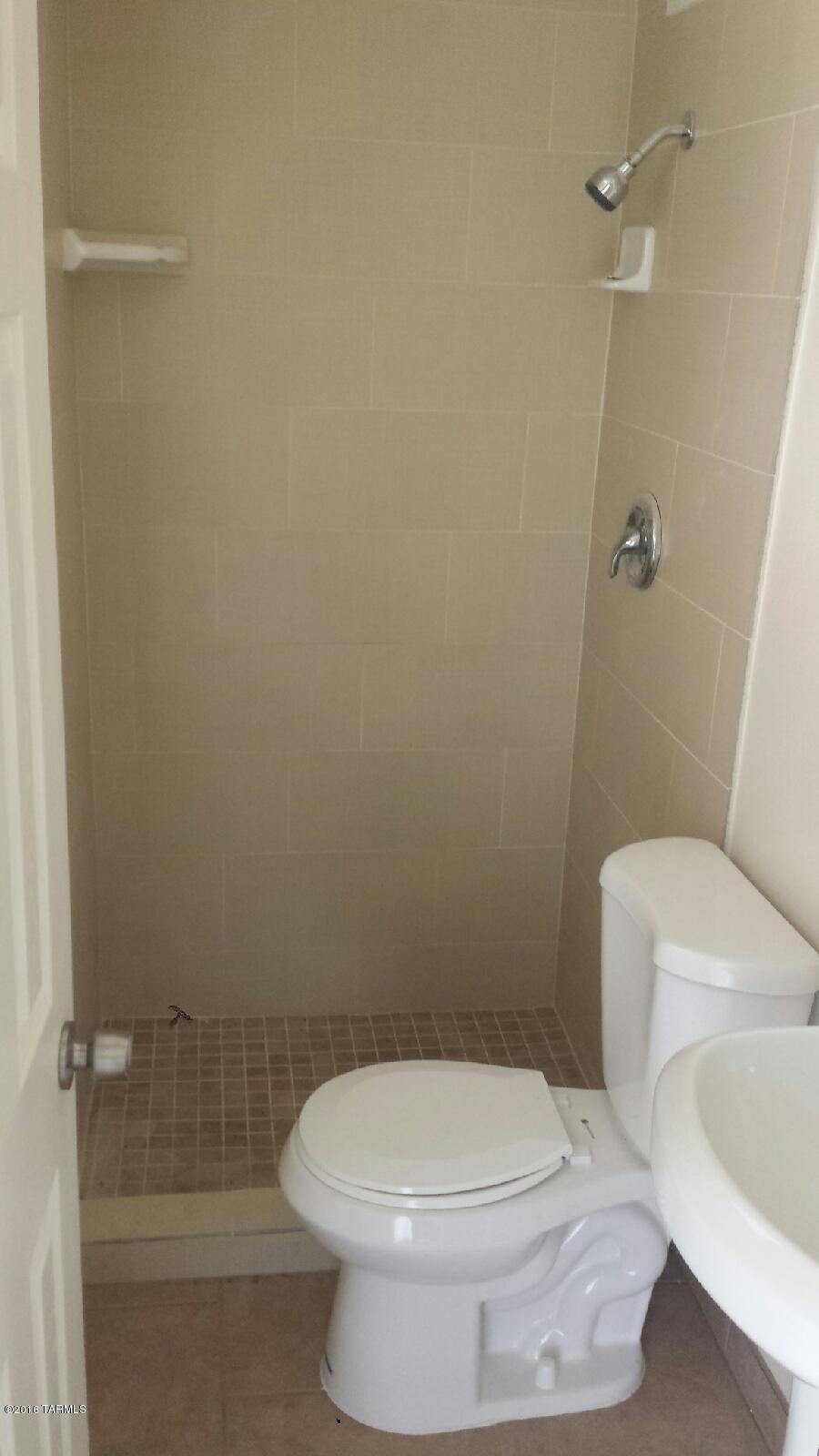 Warwick Village Addition (1-67) - Residential Lease