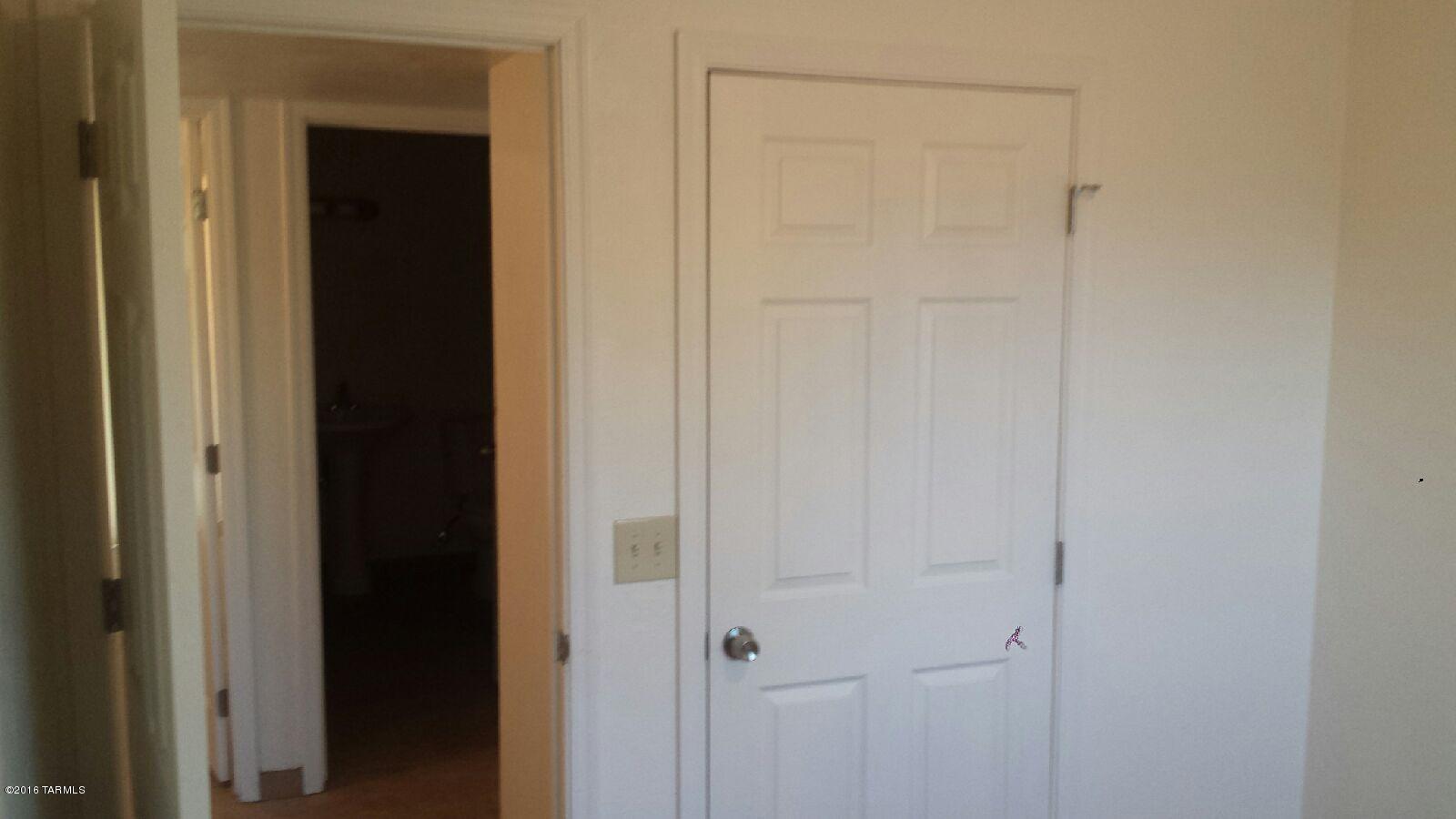 Warwick Village Addition (1-67) - Residential Lease