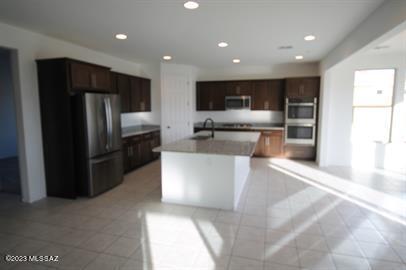 Gladden Farms Block 31 - Residential Lease