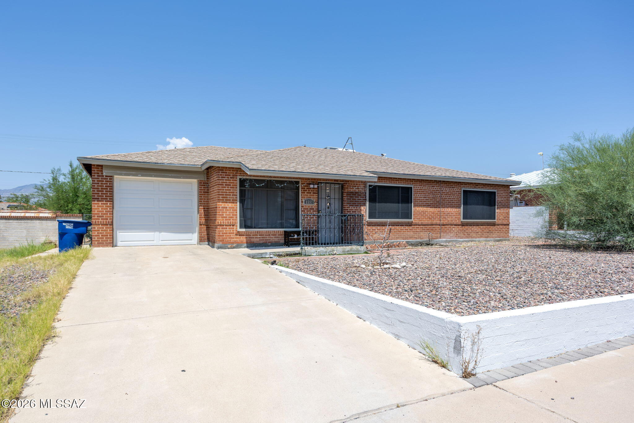 Manana Vista - Residential