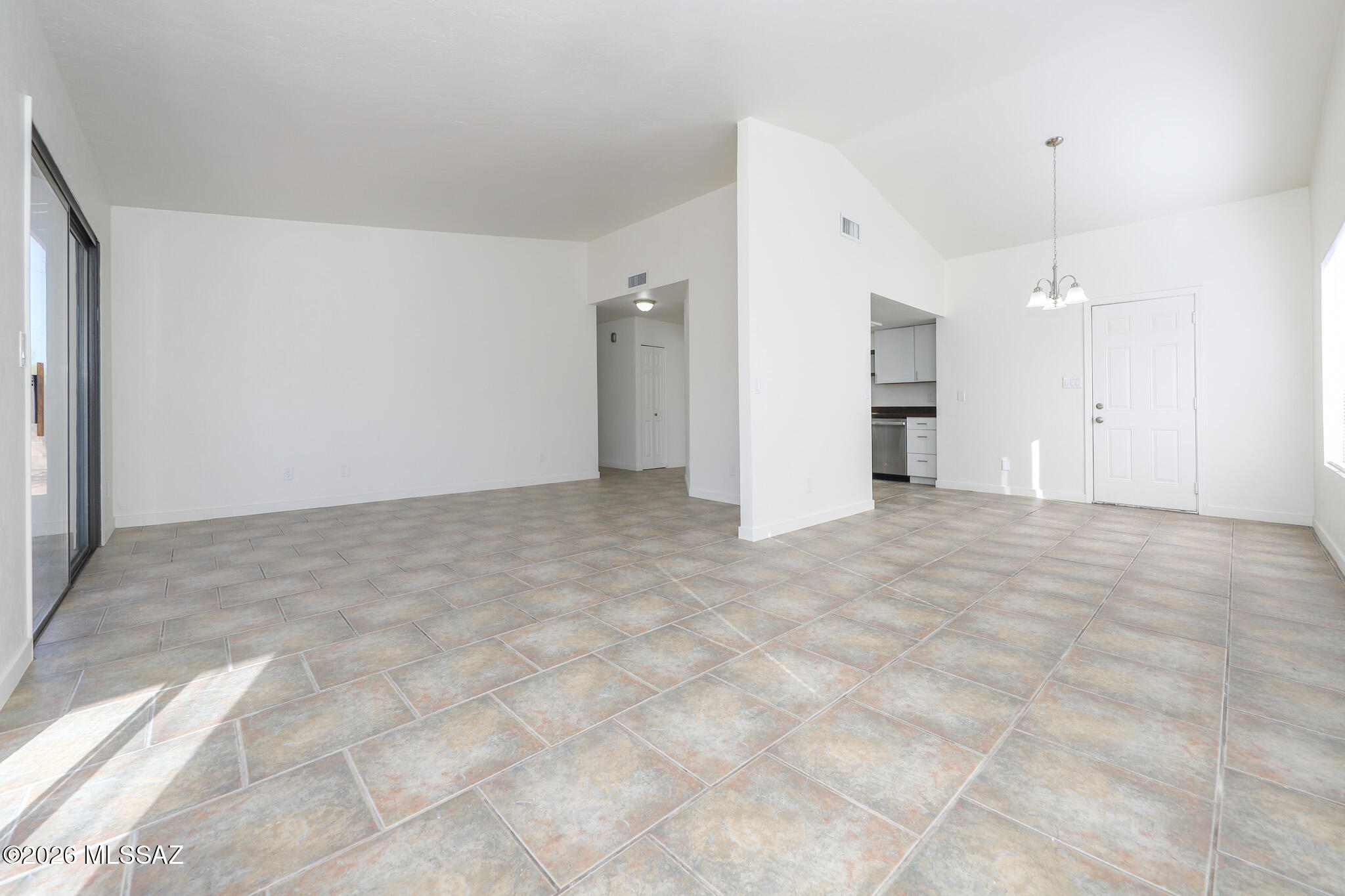 Eastpointe Estates (1-98) - Residential Lease