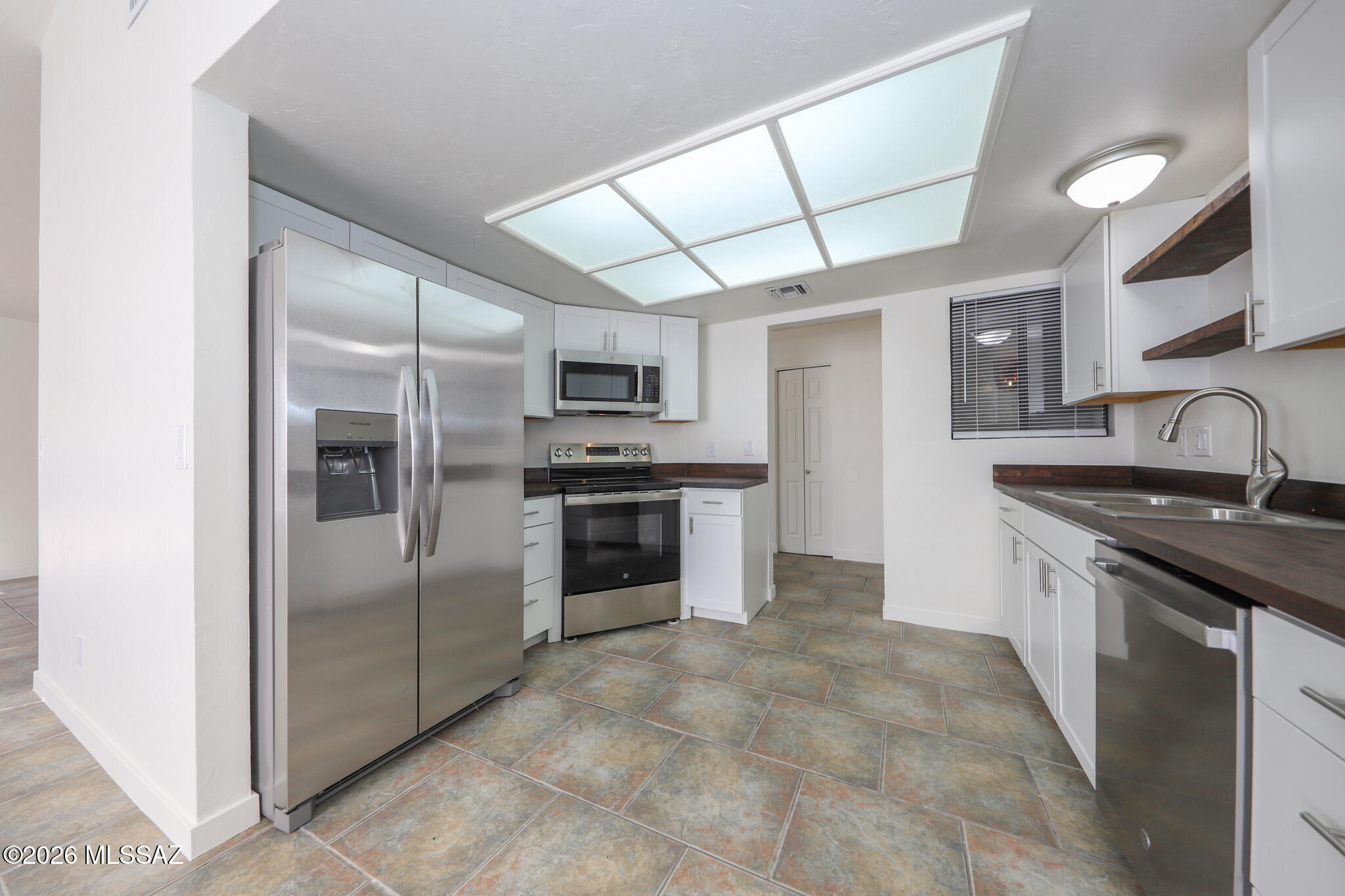 Eastpointe Estates (1-98) - Residential Lease