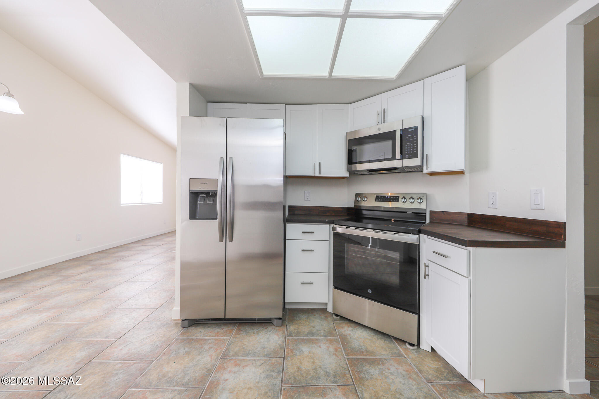 Eastpointe Estates (1-98) - Residential Lease