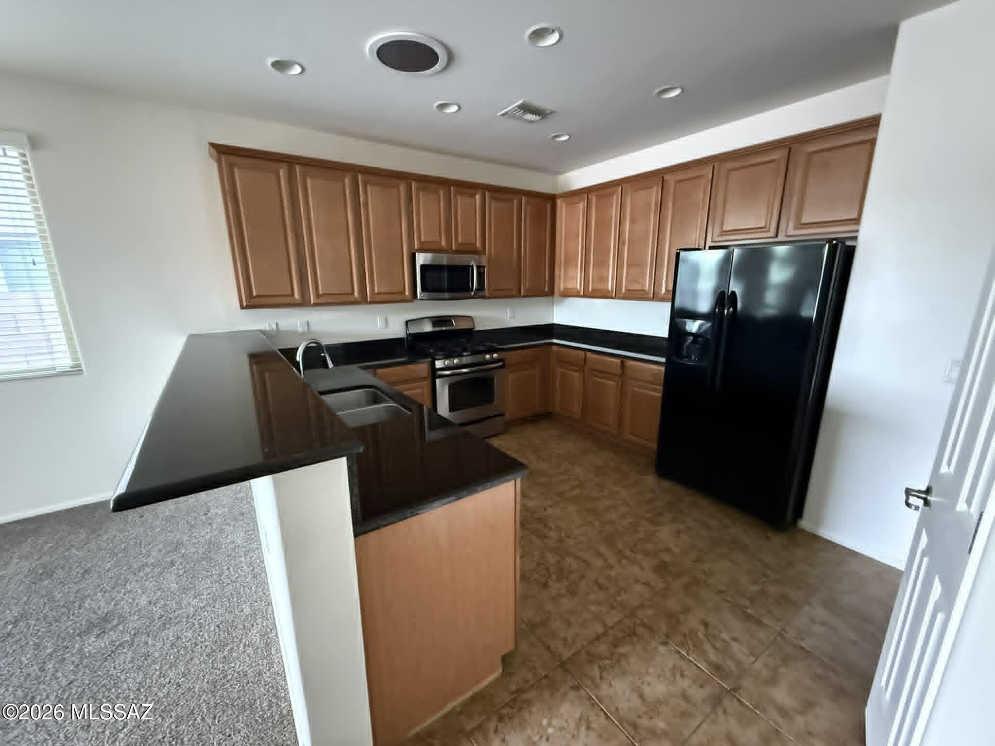 Rancho Del Lago (B37-38) - Residential Lease