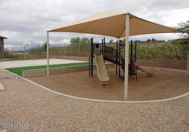 Rancho Del Lago (B37-38) - Residential Lease