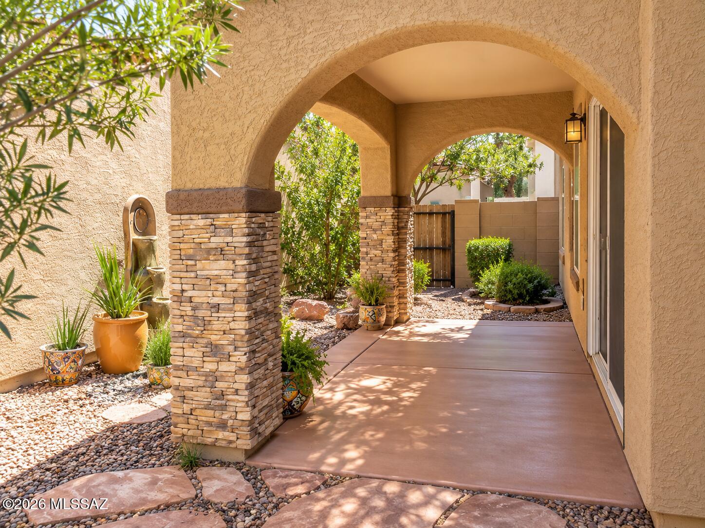 Catalina Vistas - Residential Lease