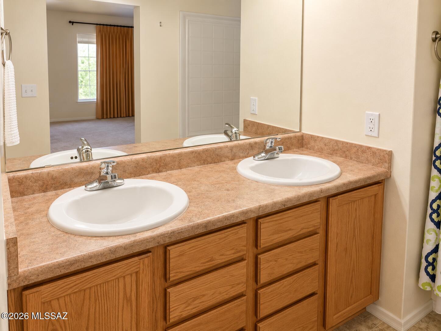 Catalina Vistas - Residential Lease