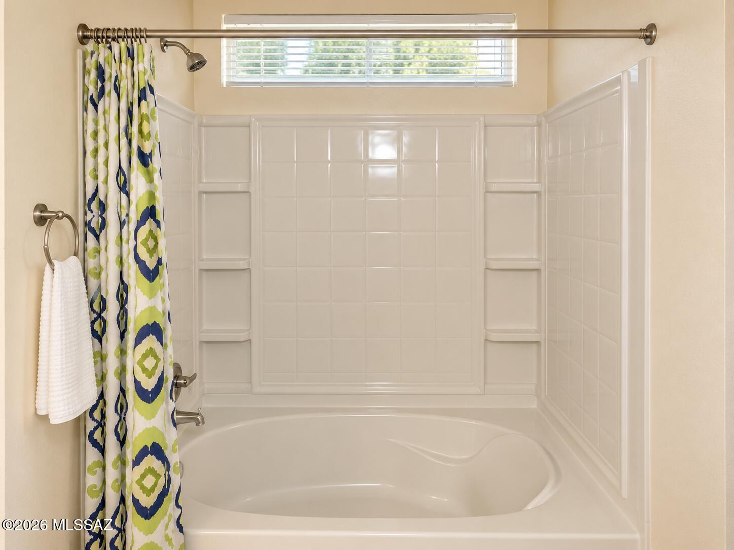 Catalina Vistas - Residential Lease