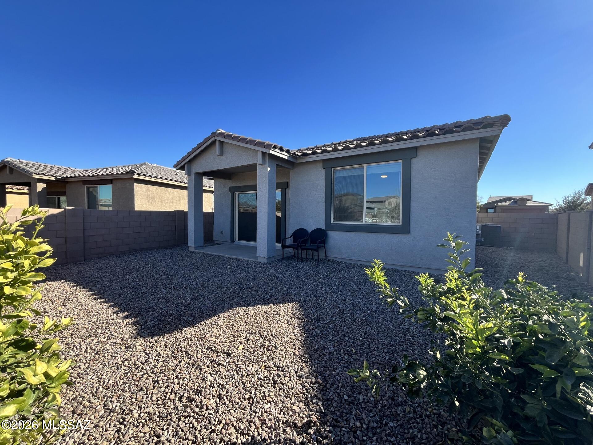 Gladden Farms BLK 10 (1-84) - Residential Lease