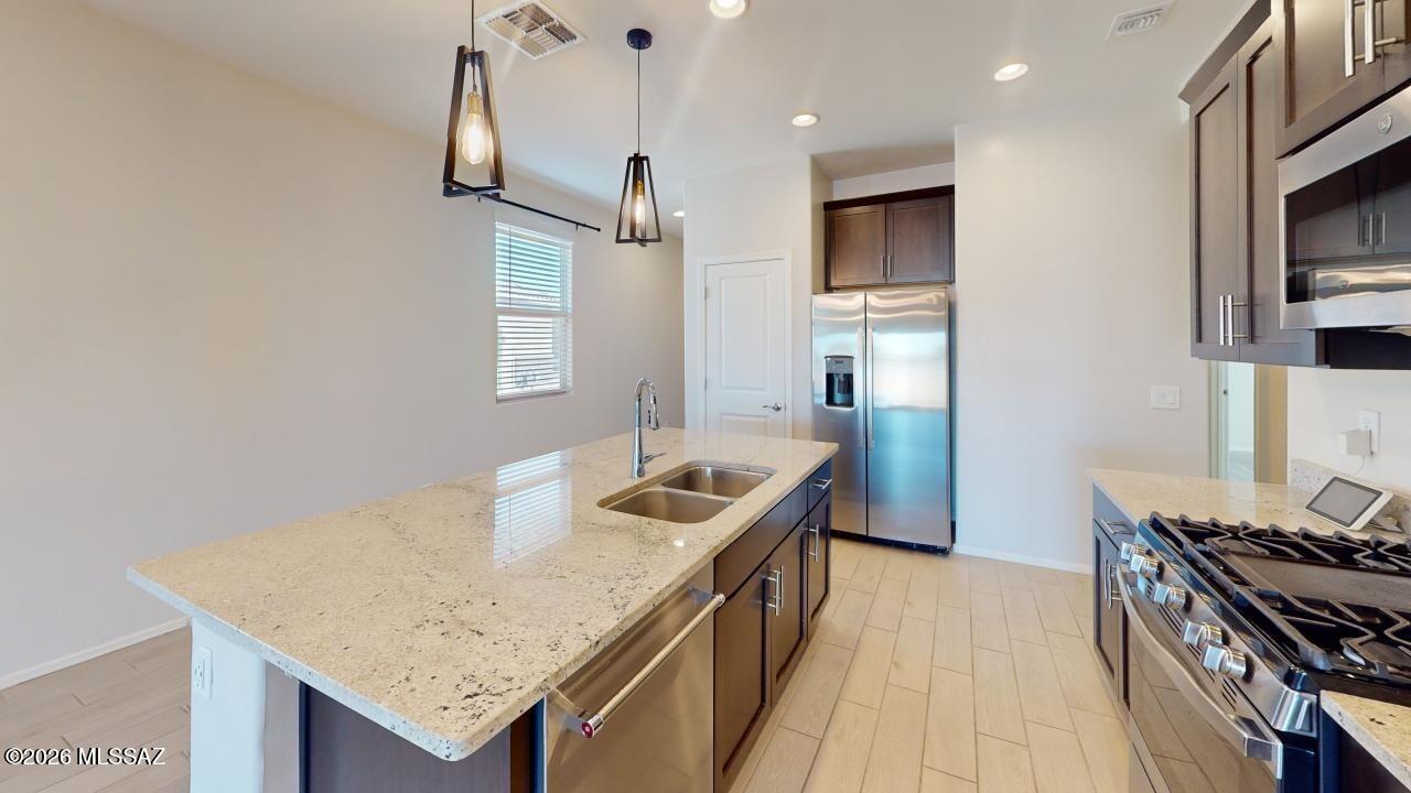 Gladden Farms BLK 10 (1-84) - Residential Lease