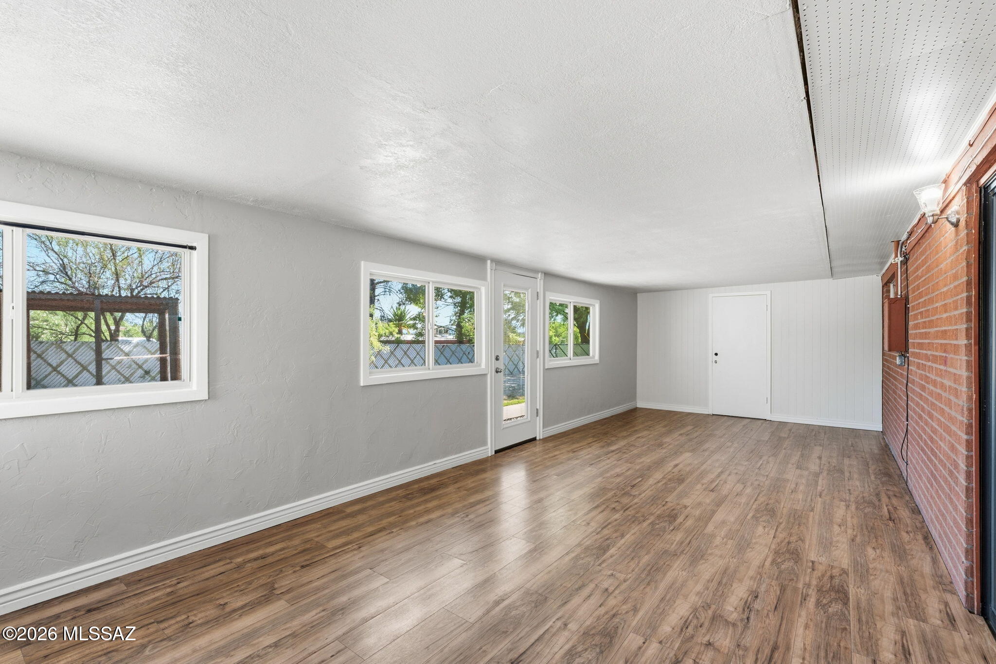 Manana Grande - Residential