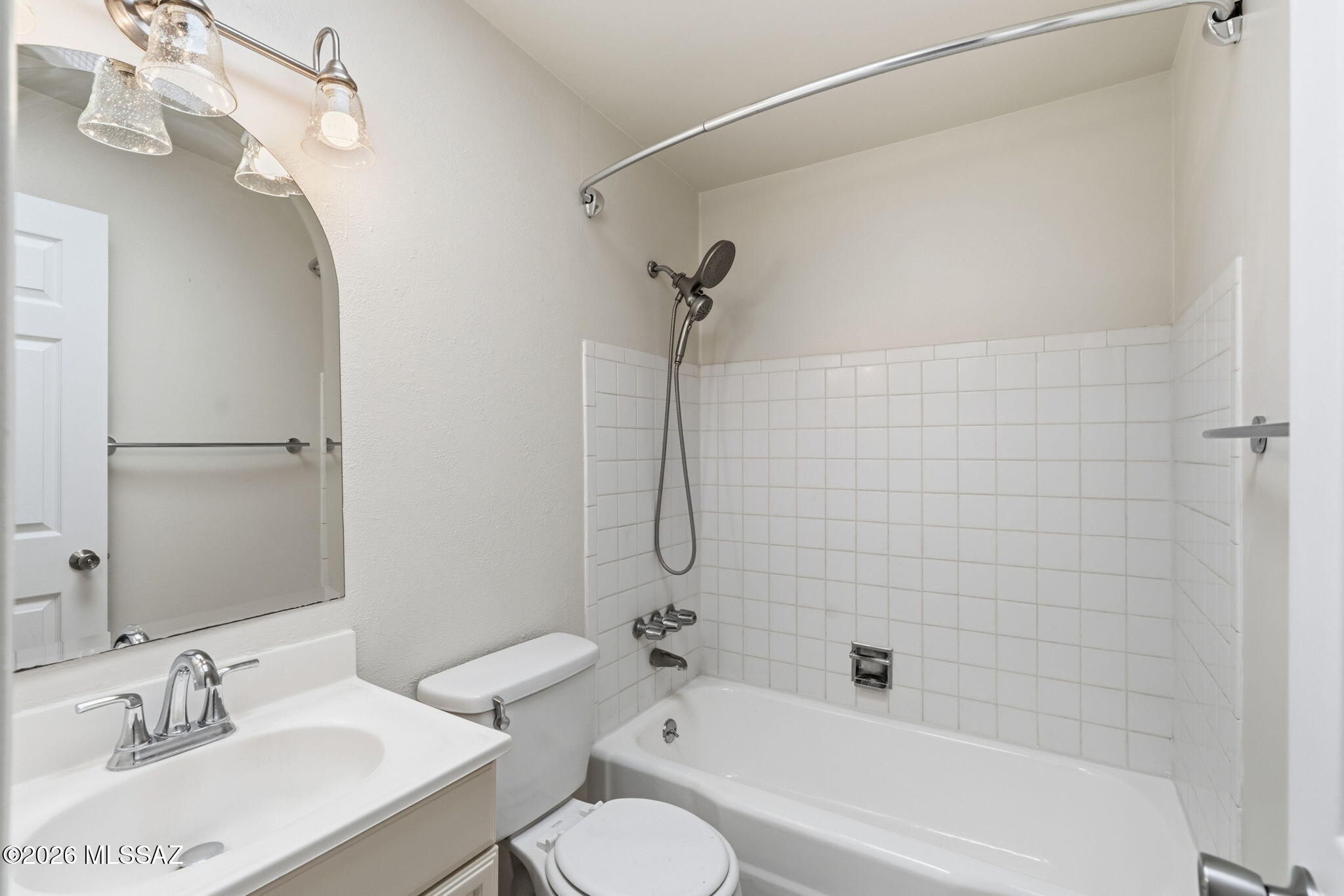Manana Grande - Residential