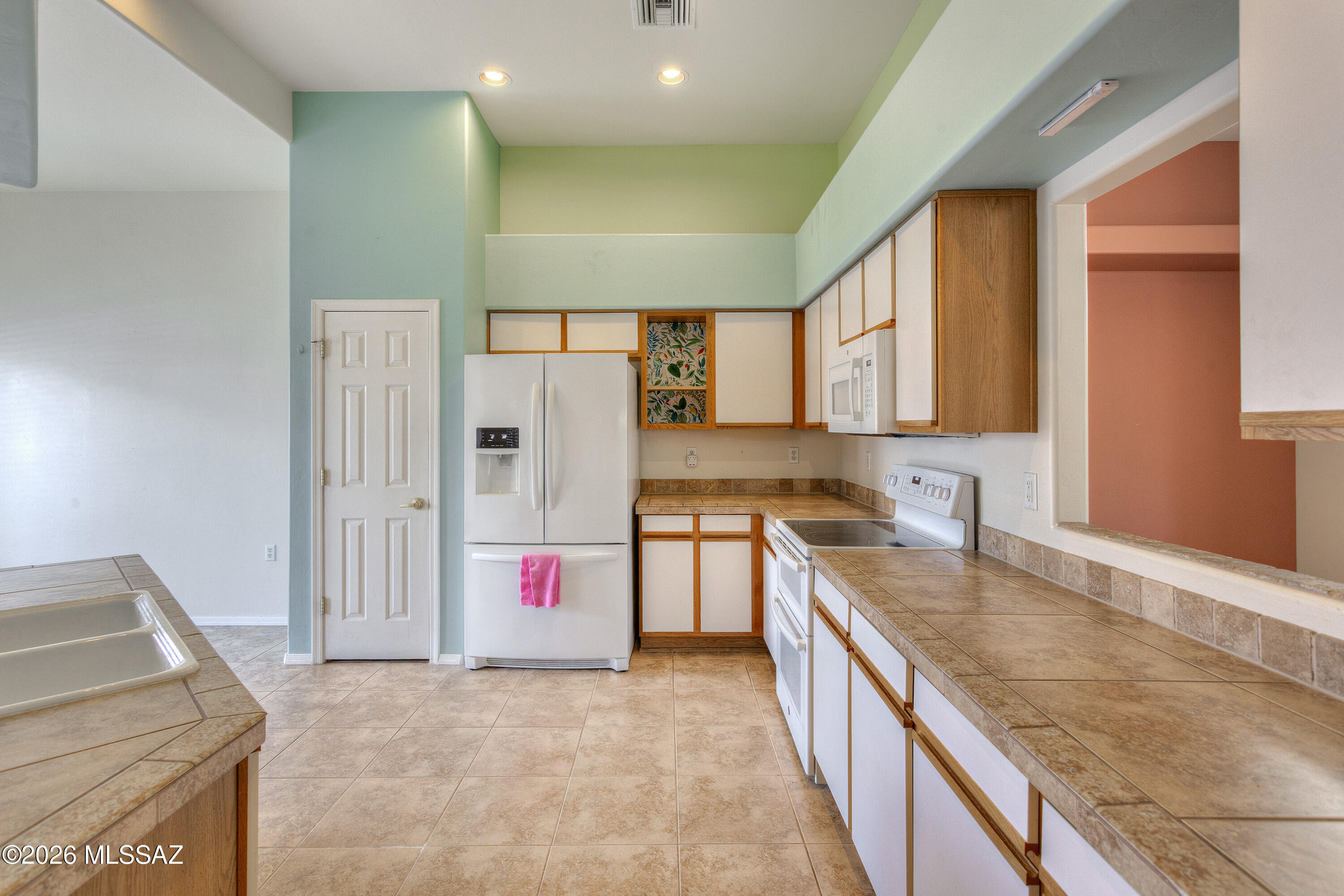 Valley Lane Townhomes (135-169) - Residential