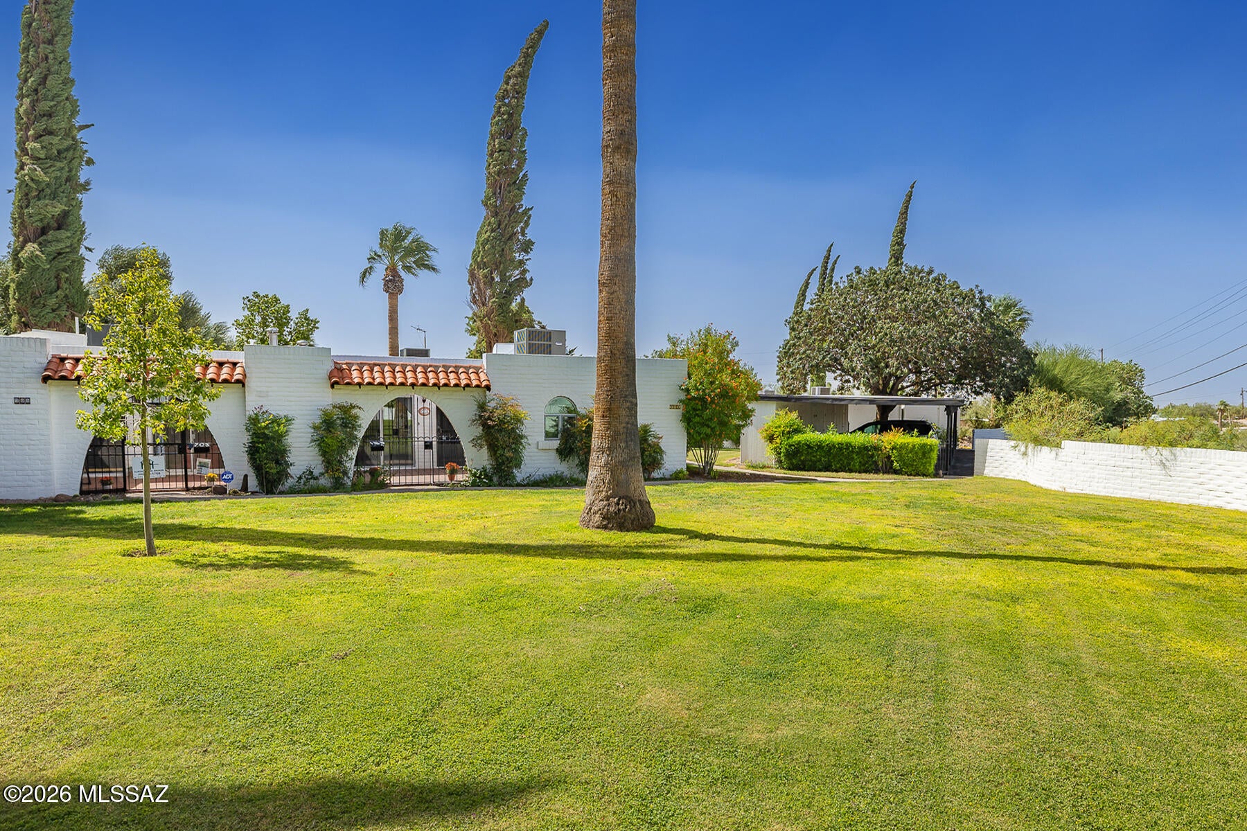 Las Lomitas (1) - Residential