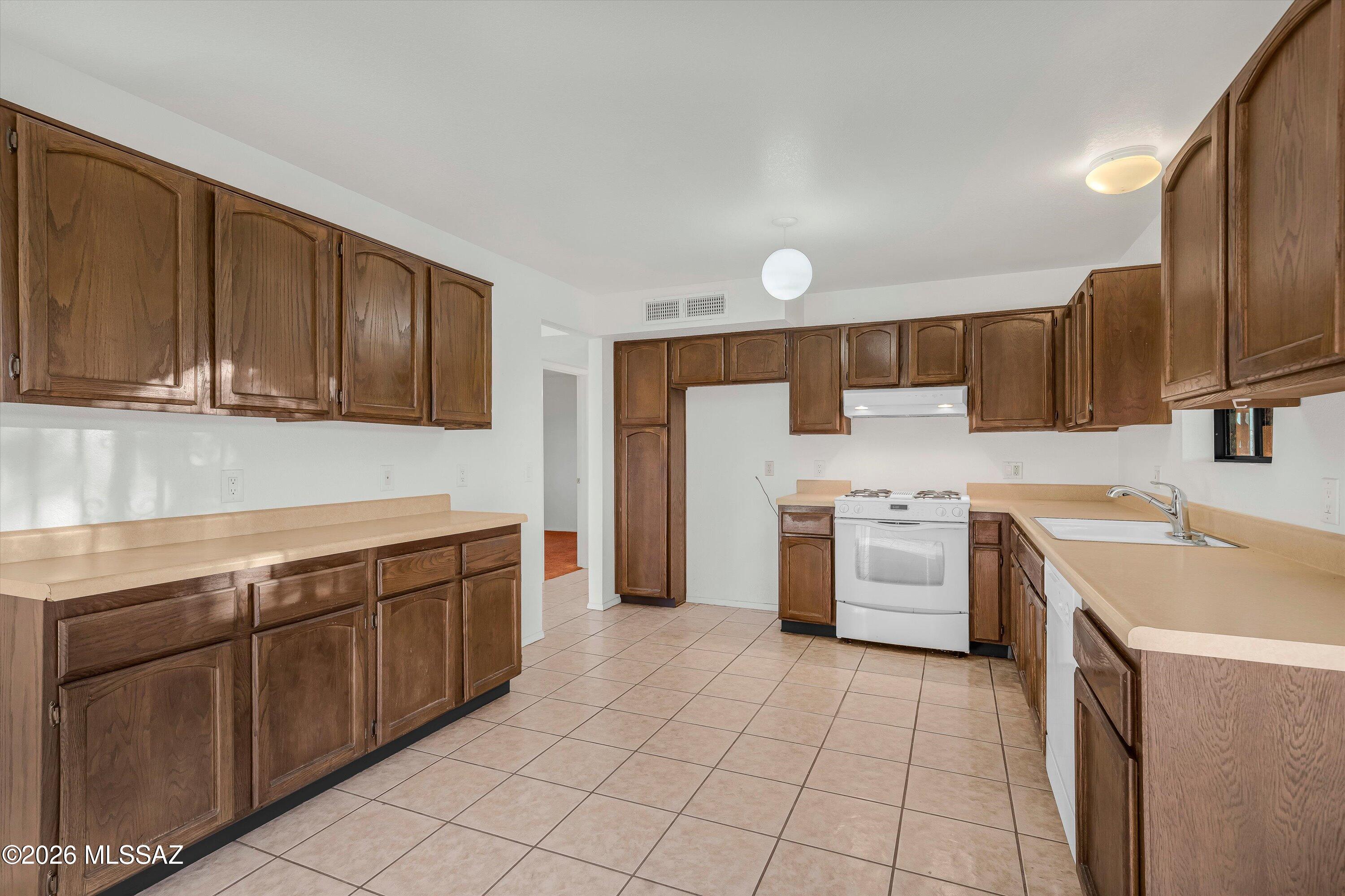 Rancho Feliz (442-647) - Residential