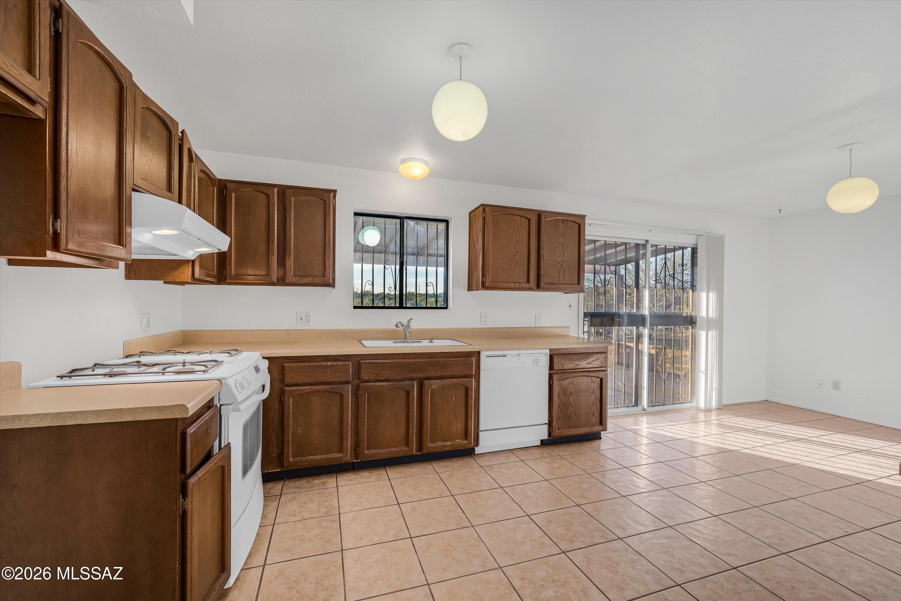Rancho Feliz (442-647) - Residential