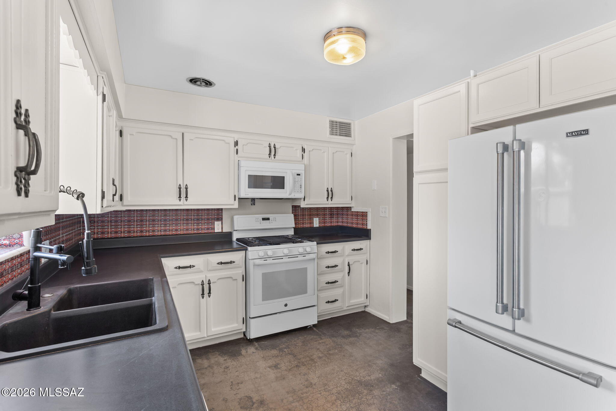 Catalina Subd. NO. 2 Resub Lot 14 - Residential