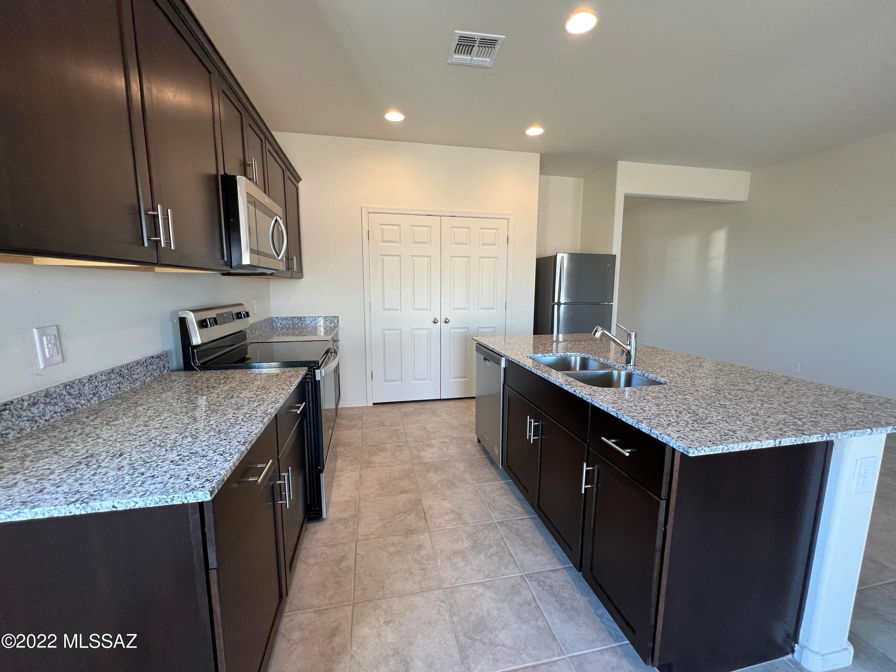 Gladden Farms BLK 26 - Residential Lease