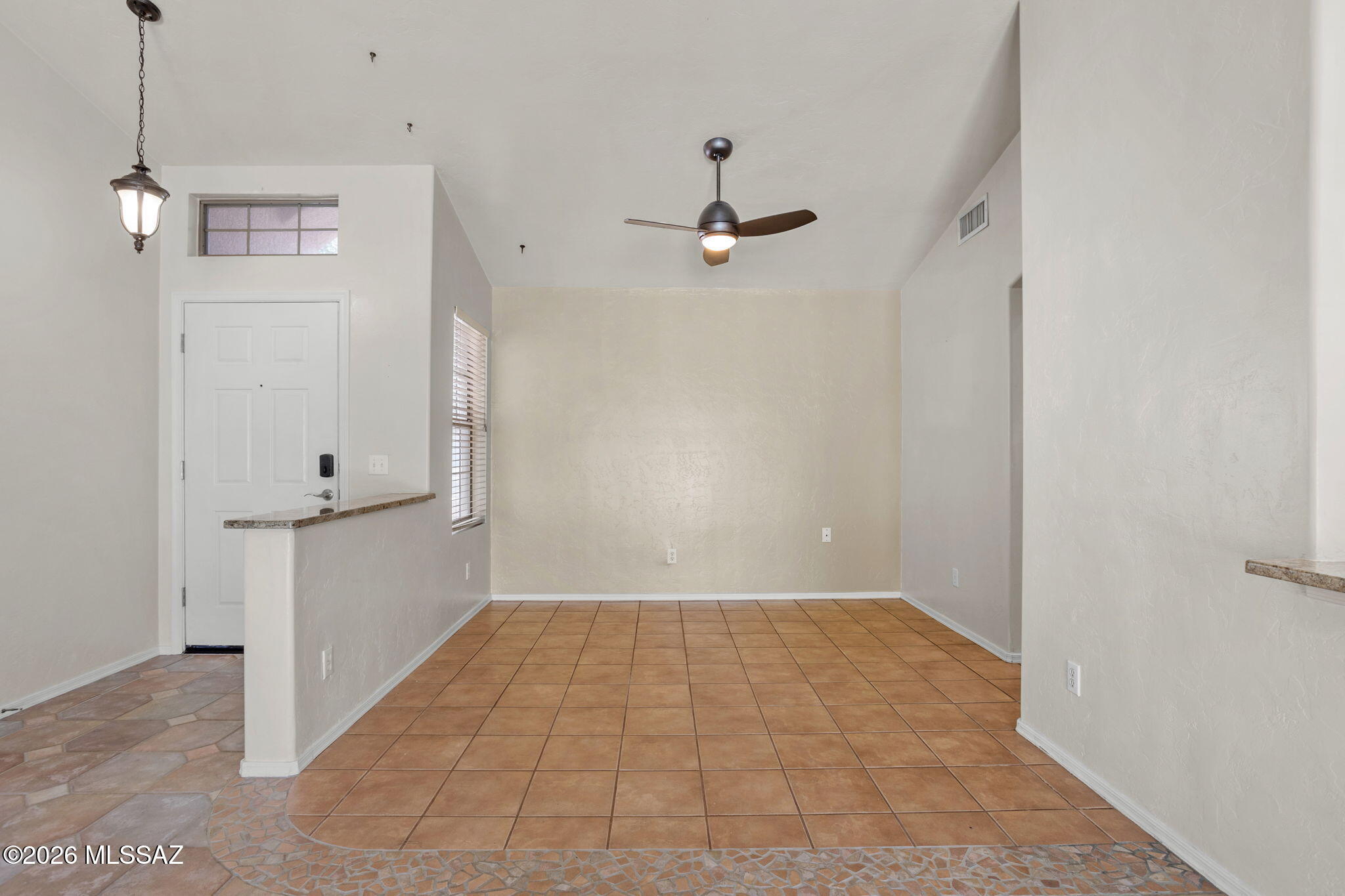 Las Lindas(1-76) - Residential