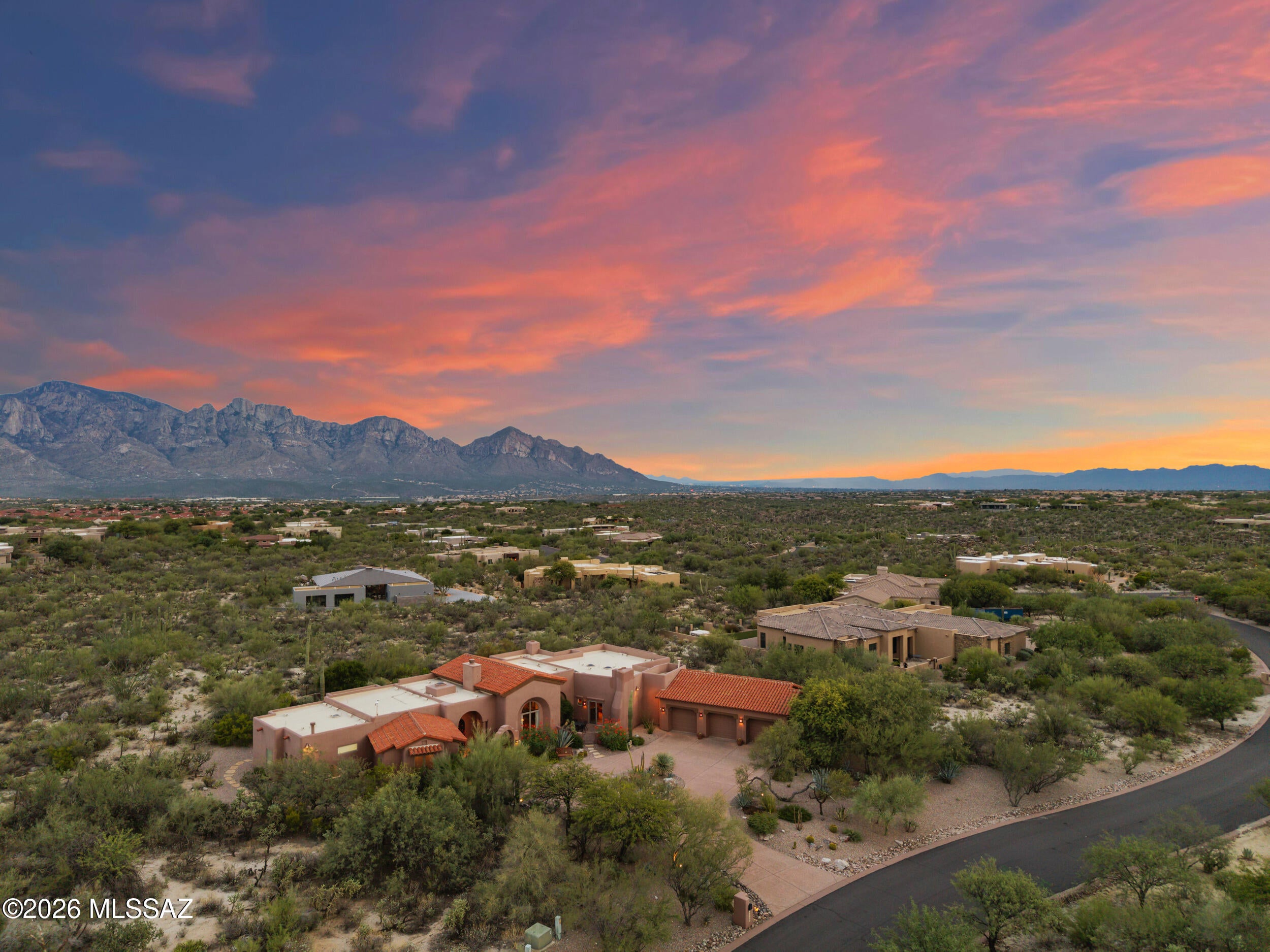 Honey Bee Ridge(The Estates At) - Residential