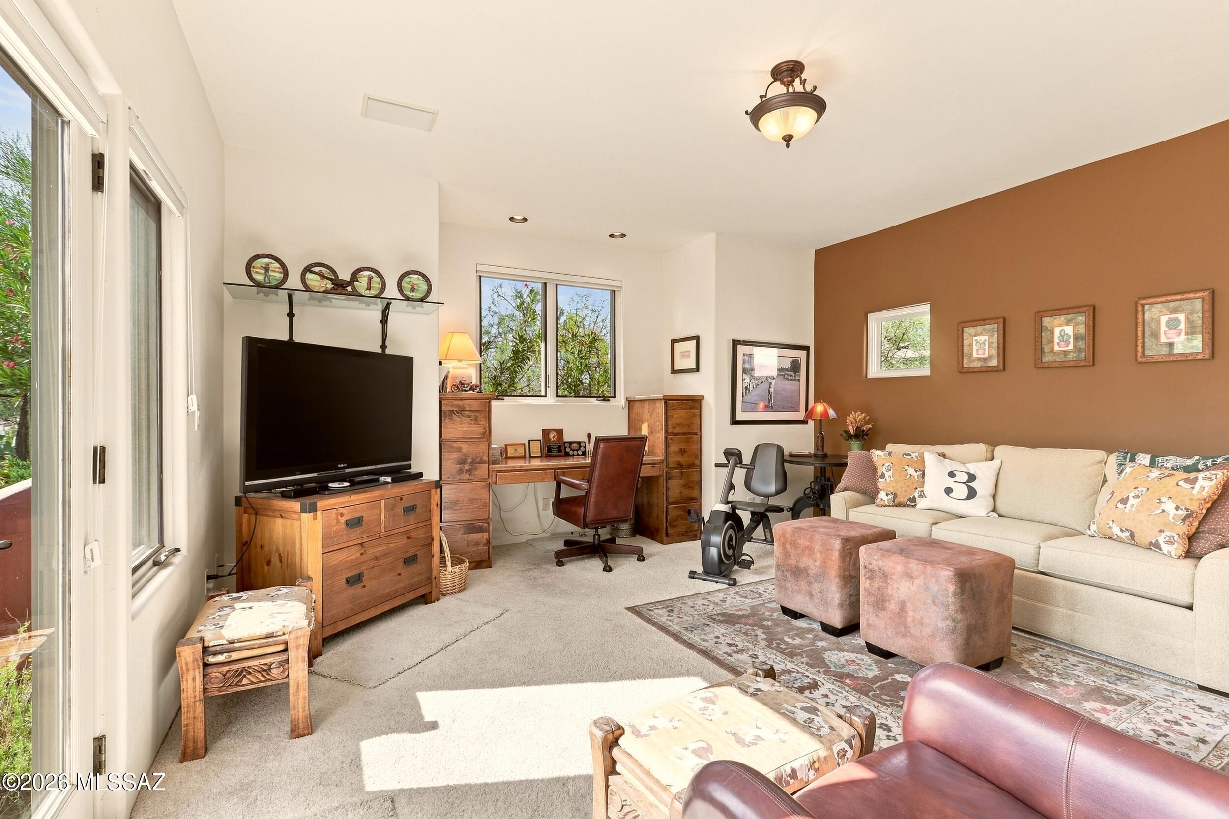 Honey Bee Ridge(The Estates At) - Residential