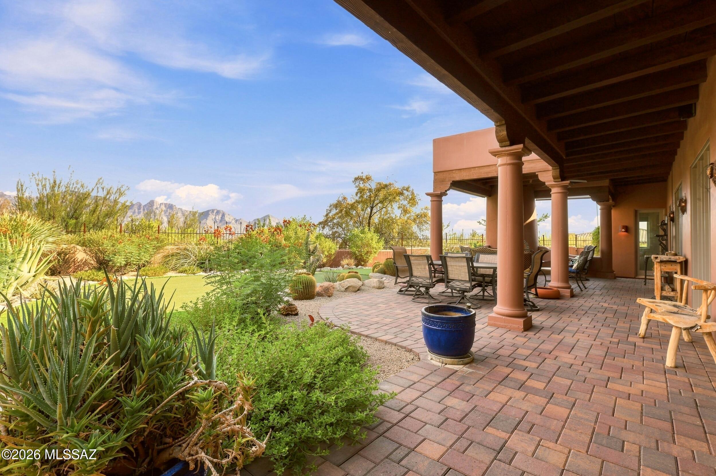 Honey Bee Ridge(The Estates At) - Residential