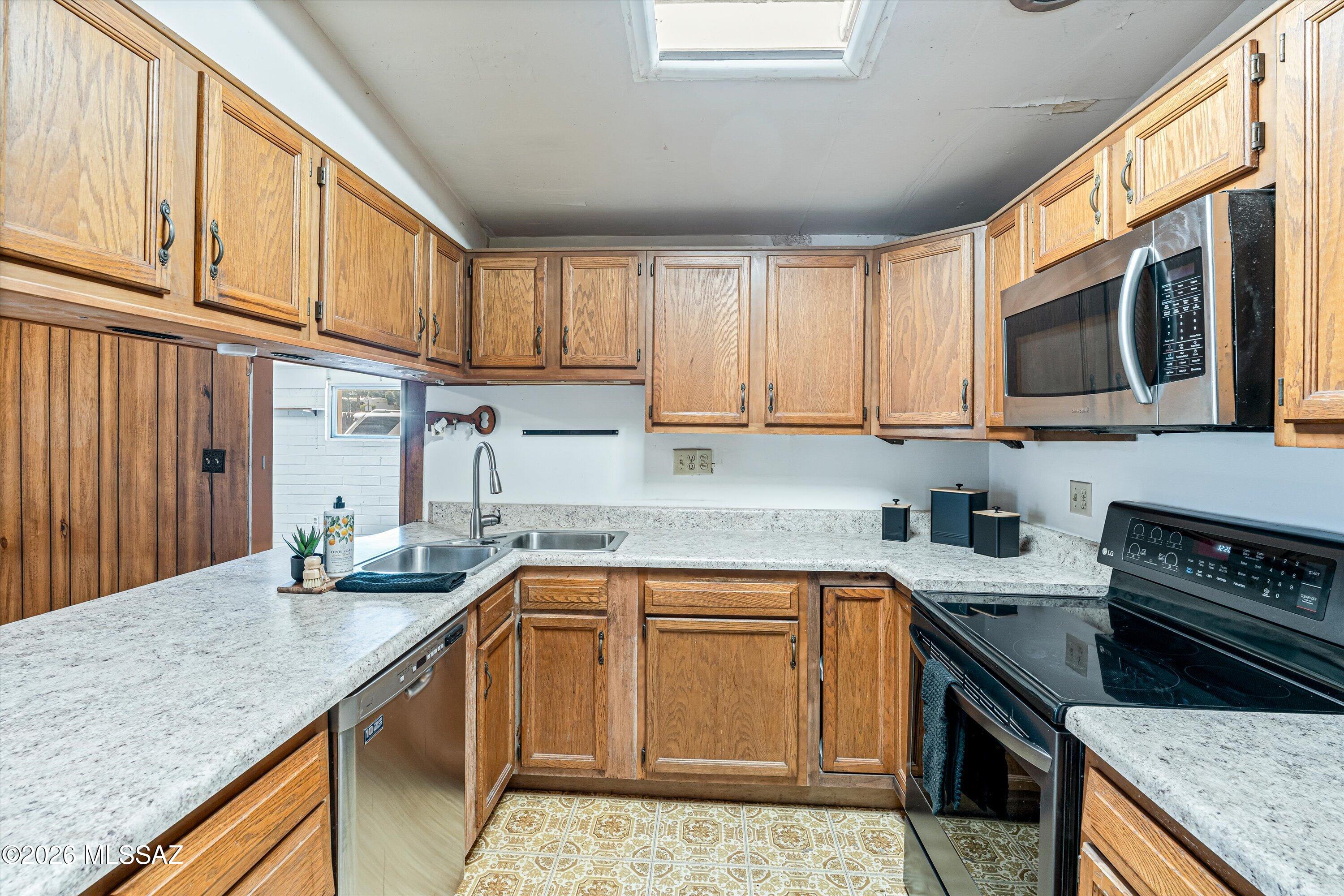 Kingston Knolls Terrace - Residential