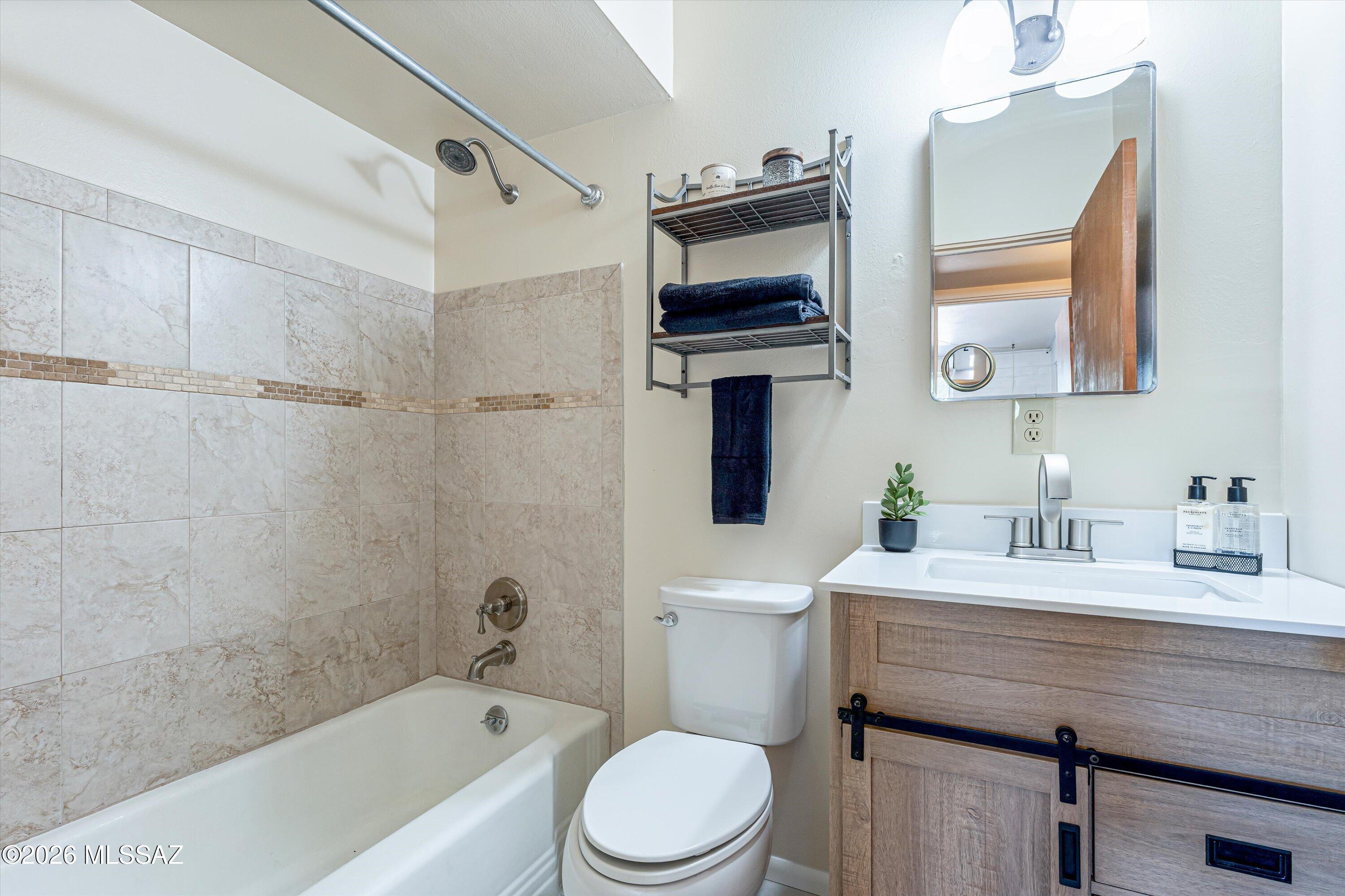 Kingston Knolls Terrace - Residential