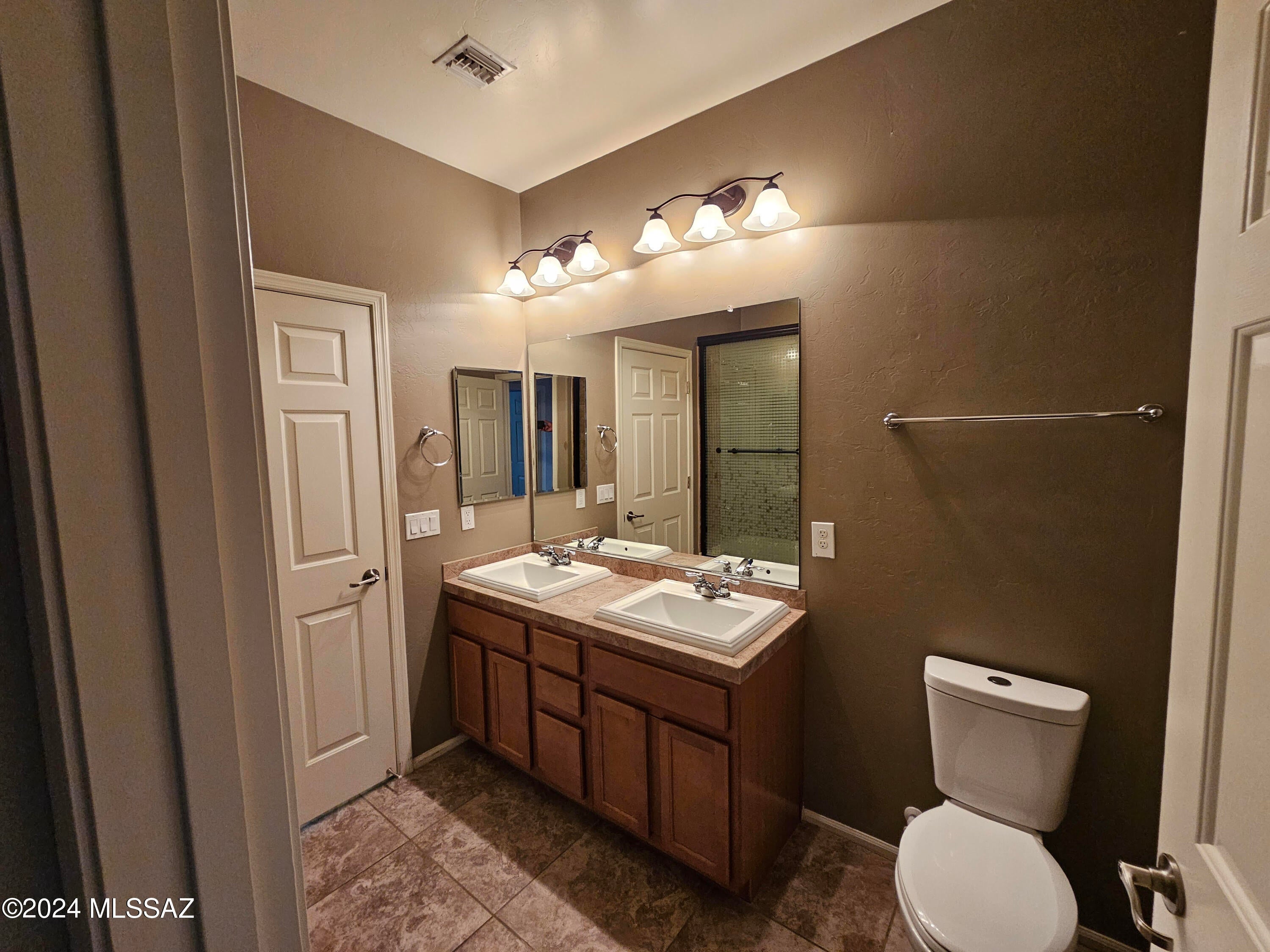 Star Valley Block 13 (1-302) - Residential Lease