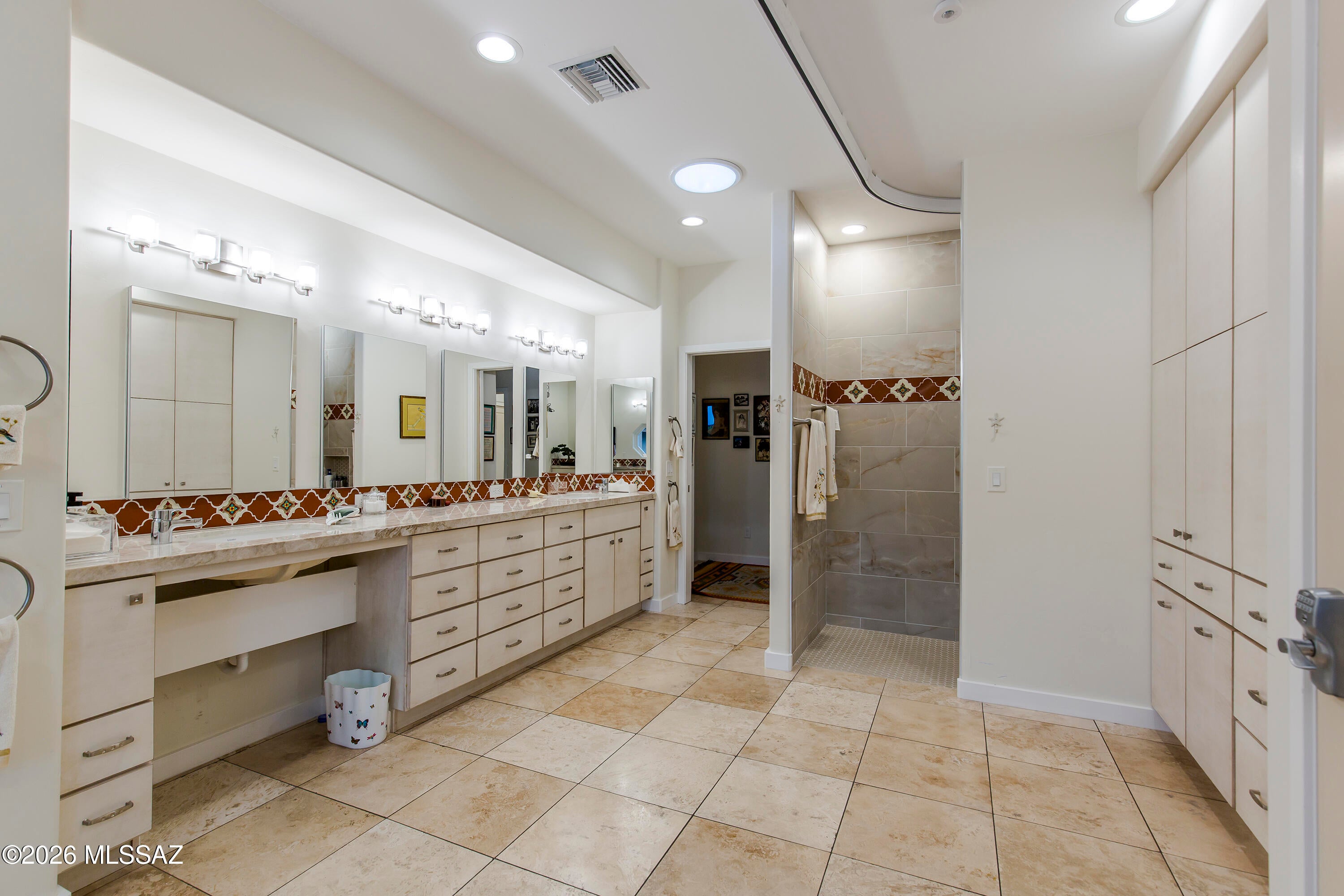Colonia Solana - Residential
