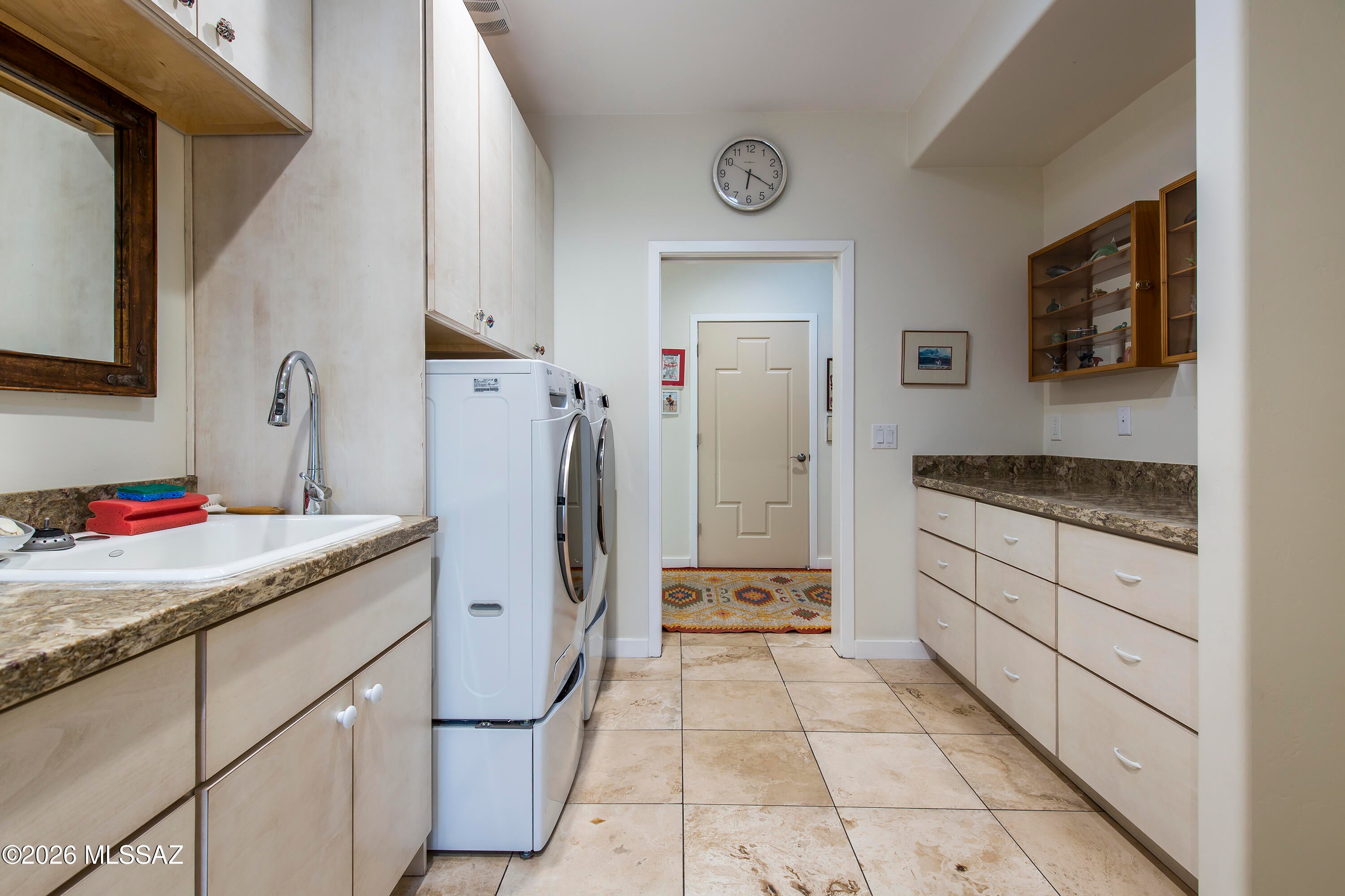 Colonia Solana - Residential