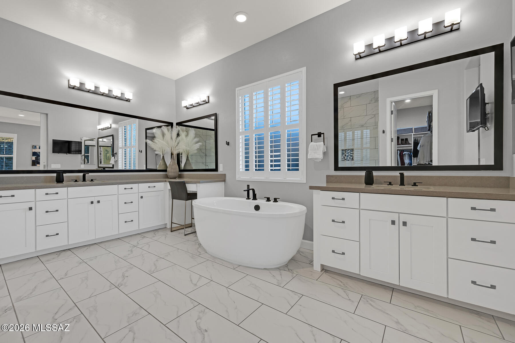 Sanctuary At Silverhawke - Residential
