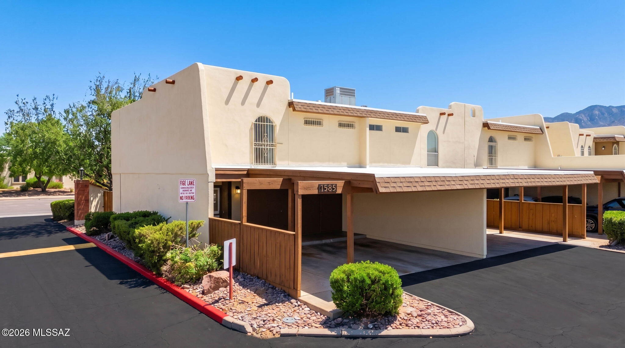 Seller will accept &/or counter offers between $229,997-$239,997. Updated end-unit in Central Tucson! This 3 bed, 3 bath townhome features all bedrooms upstairs w/ a convenient 1/2 bath downstairs. Freshly Painted, no popcorn ceilings, no carpet, & wood-look flooring throughout. New kitchen appliances & water heater, plus dual-pane windows being installed the week of May 11th. Includes a 2-car attached carport w/epoxy floors, two storage areas (carport + backyard). HOA amenities include a pool, half basketball court, grassy area & a children's playground. Prime location near U of A, The Loop, shopping, & dining-ideal for a primary home, student housing, or investment.Ask about seller credit; may be applied toward closing costs &/or an interest rate buy-down,subject to lender approval.