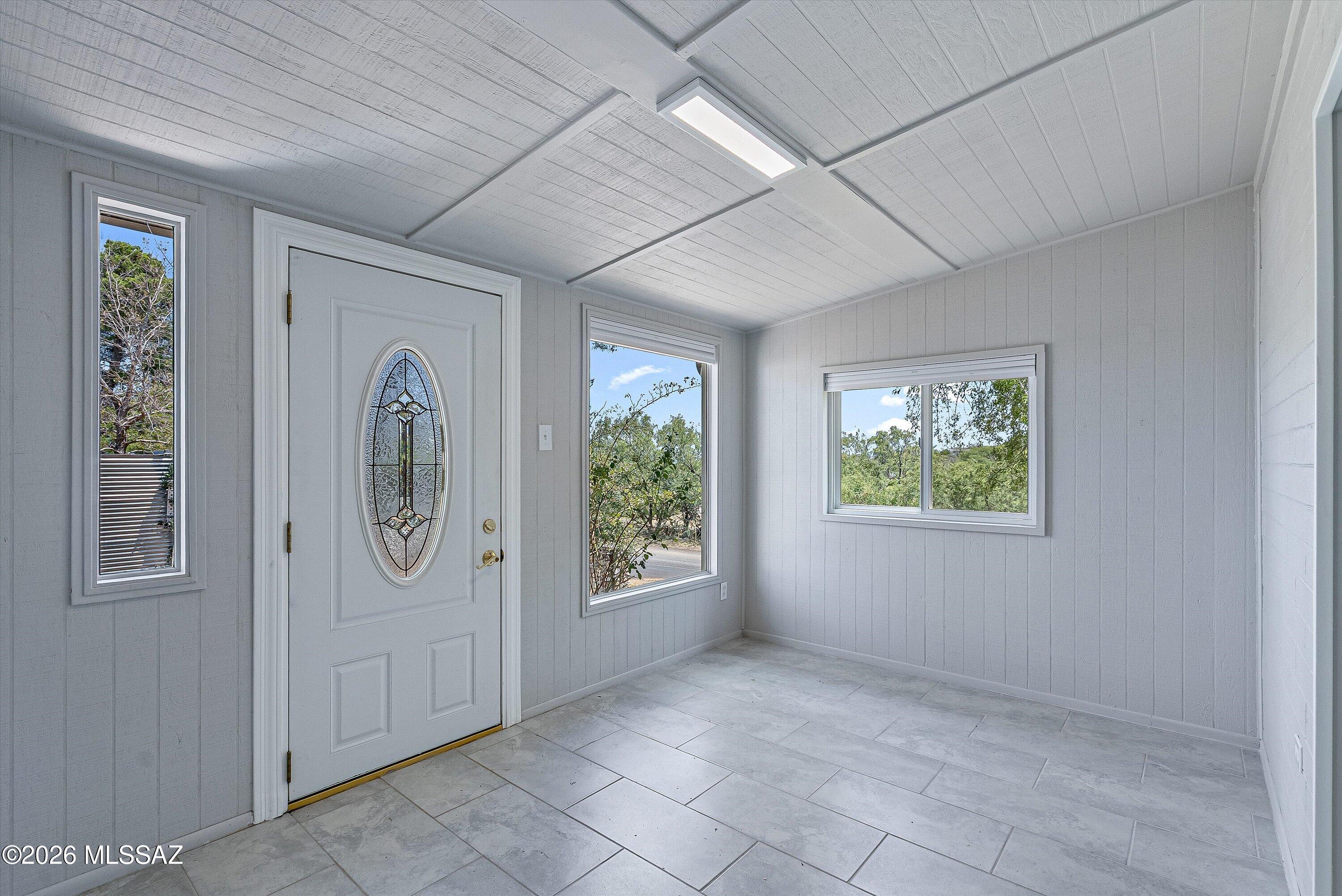 Los Robles Estates - Residential Lease