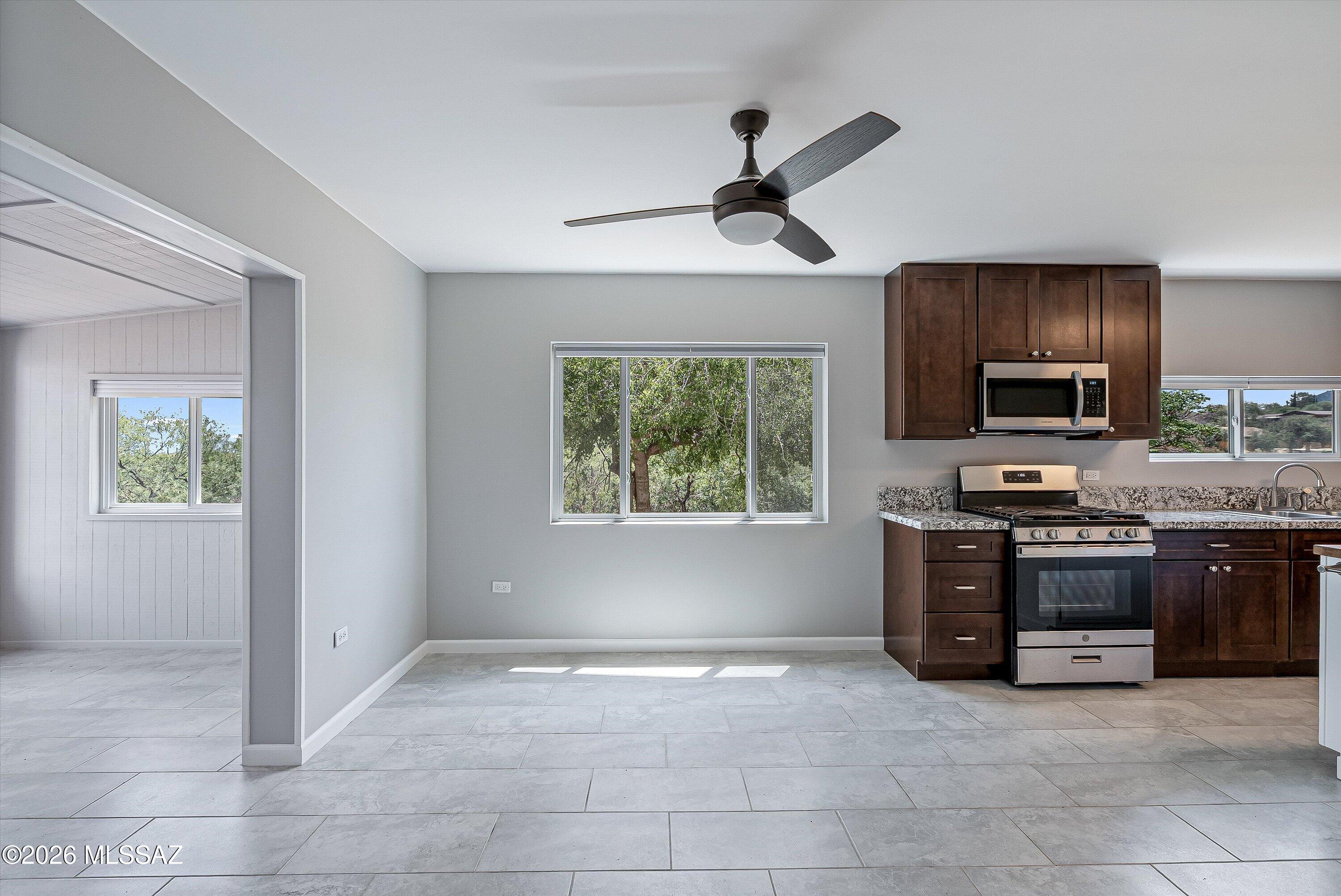Los Robles Estates - Residential Lease