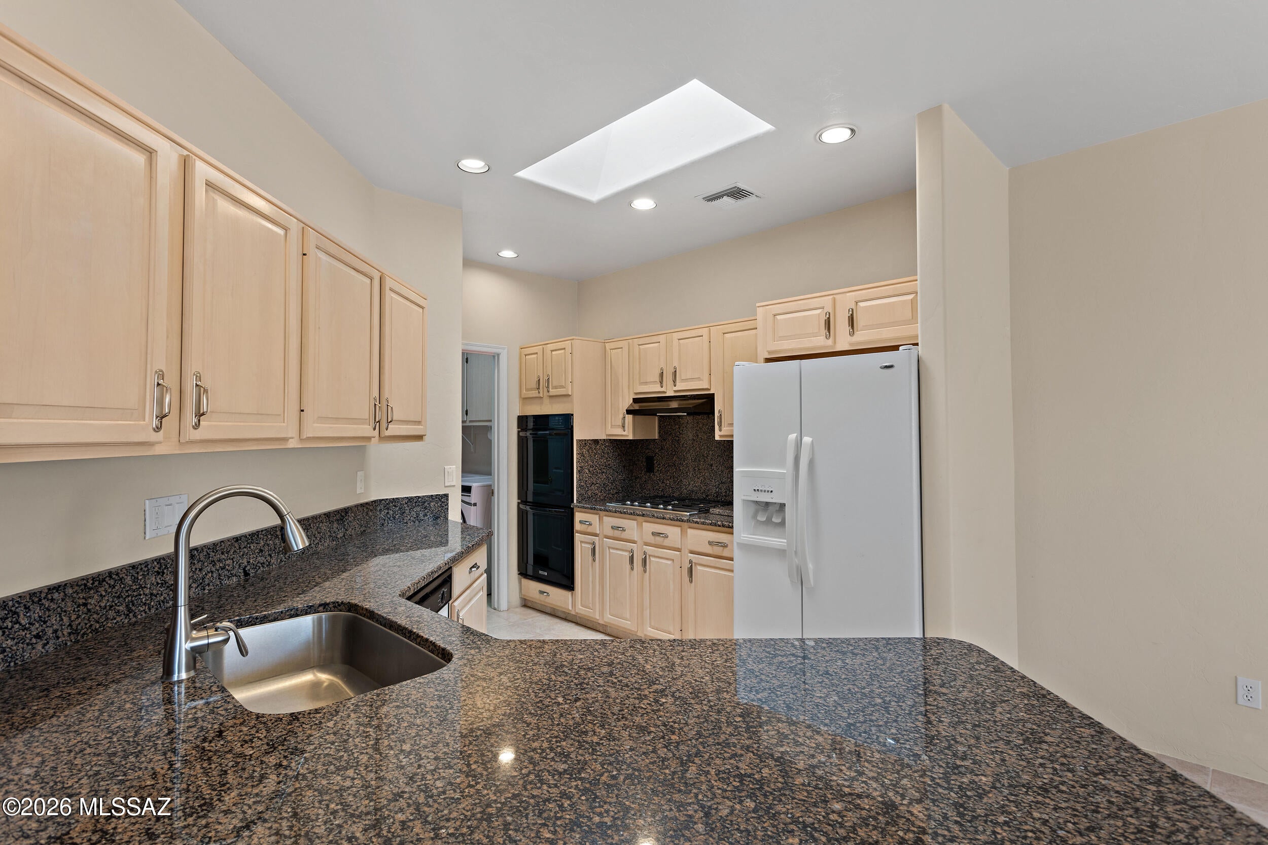 Canada Vista (1-62) - Residential Lease