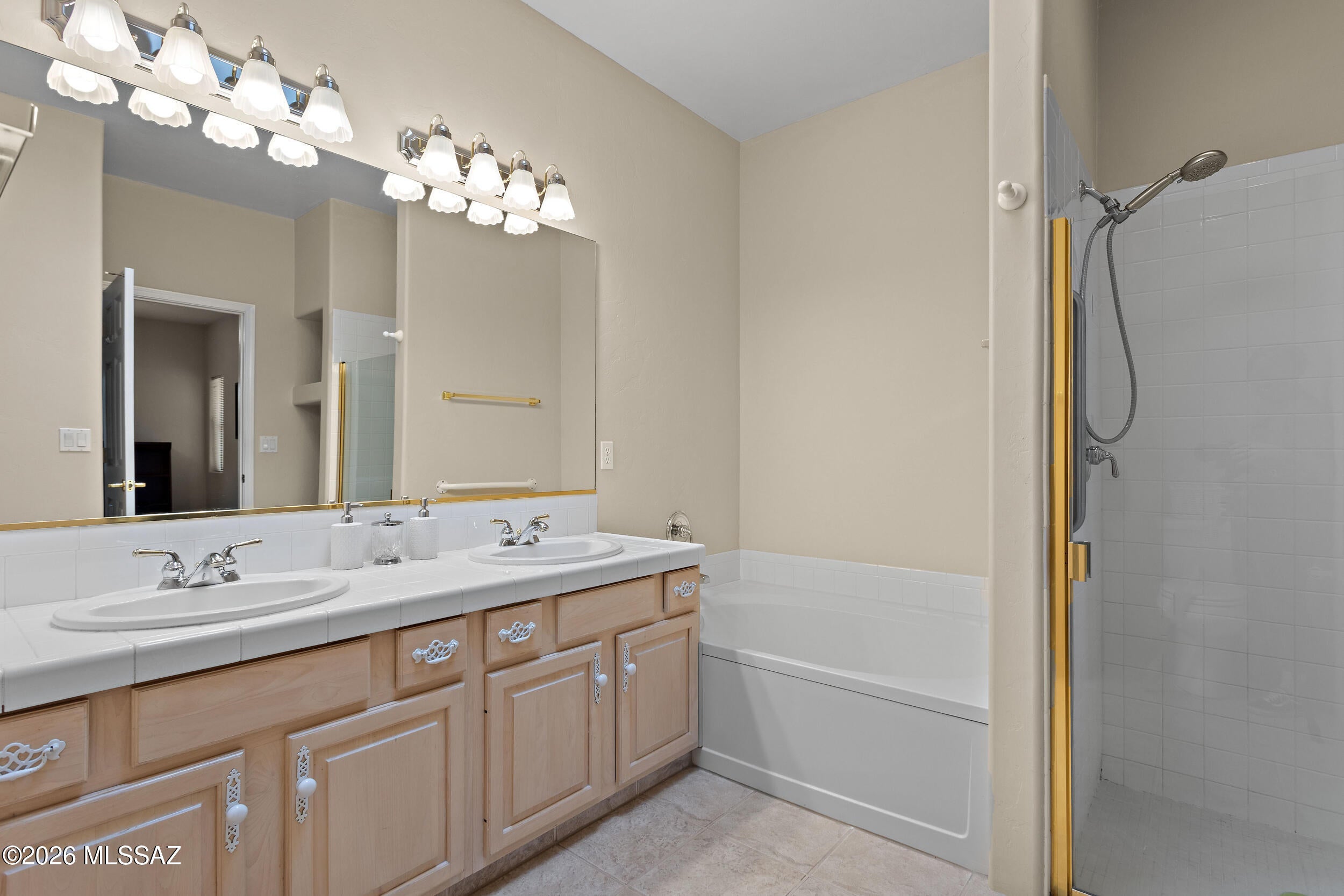 Canada Vista (1-62) - Residential Lease