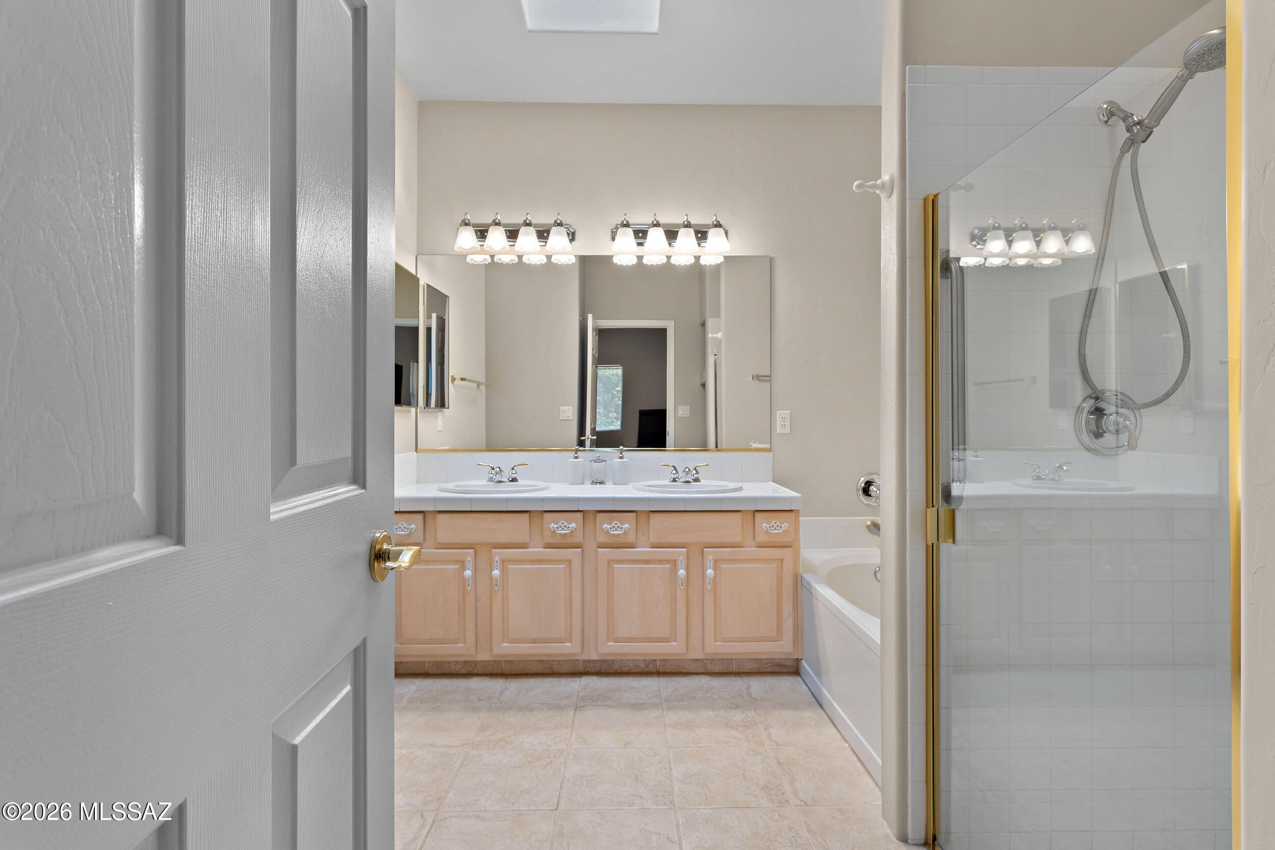 Canada Vista (1-62) - Residential Lease