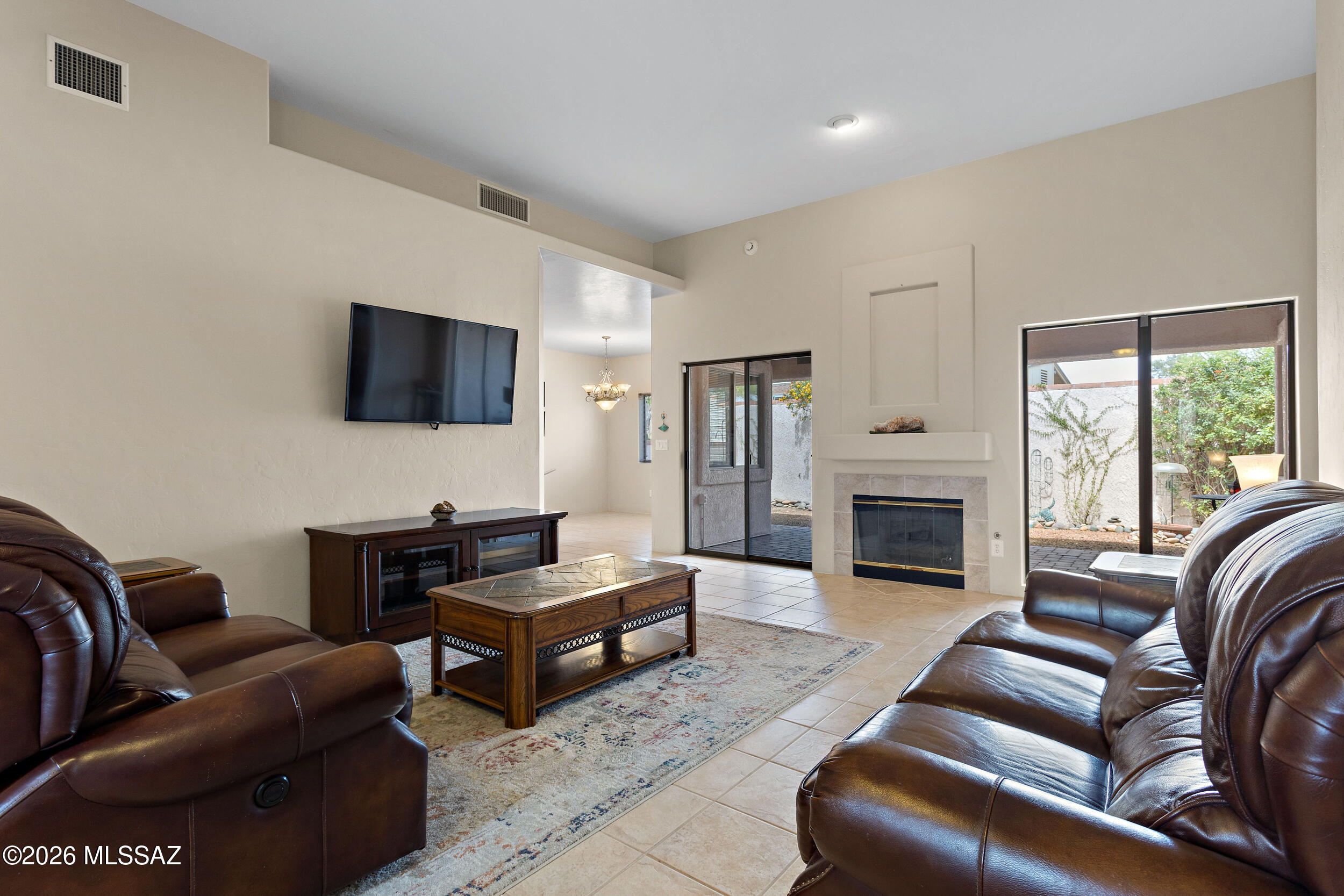 Canada Vista (1-62) - Residential Lease