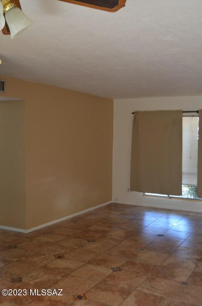 Las Solanas Blk 2 (1-49) - Residential Lease