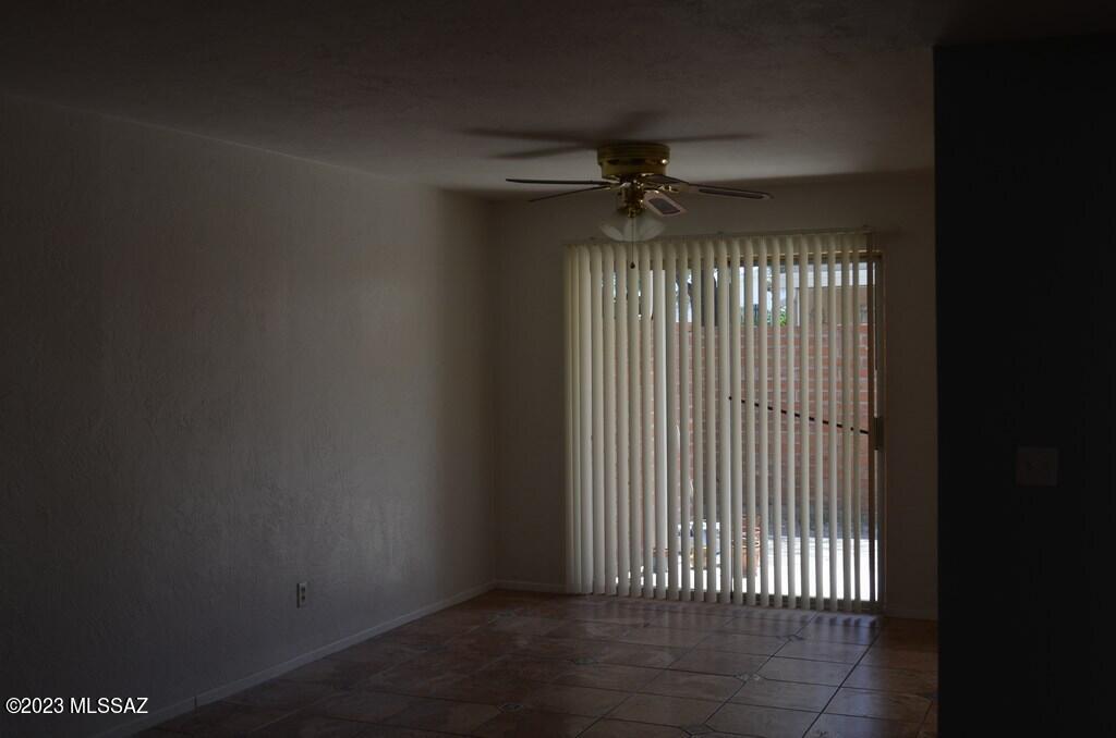 Las Solanas Blk 2 (1-49) - Residential Lease