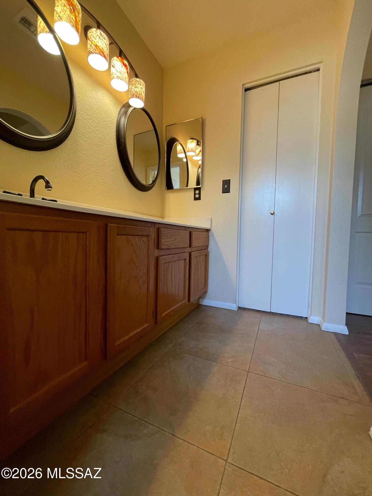 Park Lane(1-64) - Residential Lease