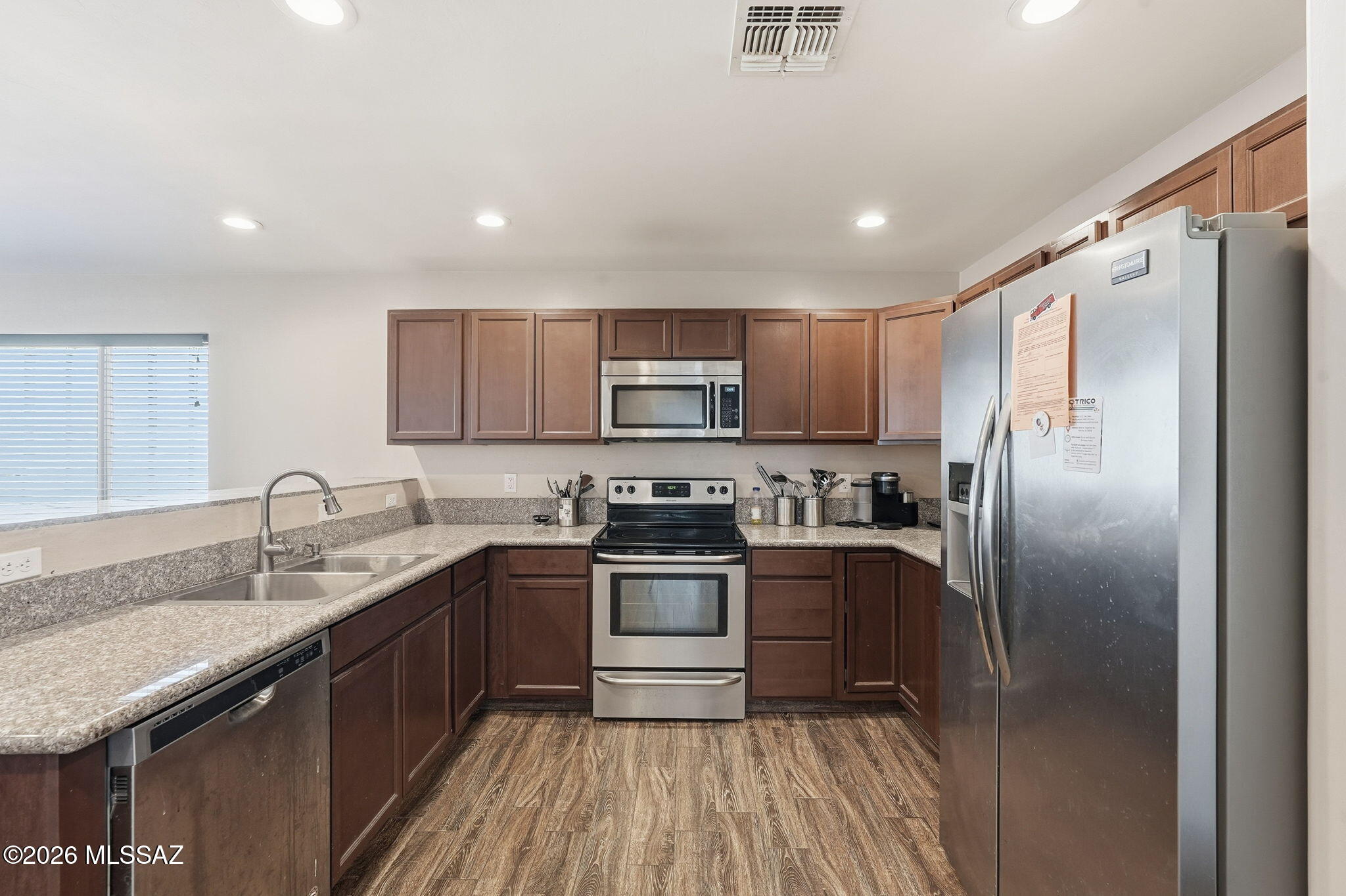 Mountain Manor View - Residential