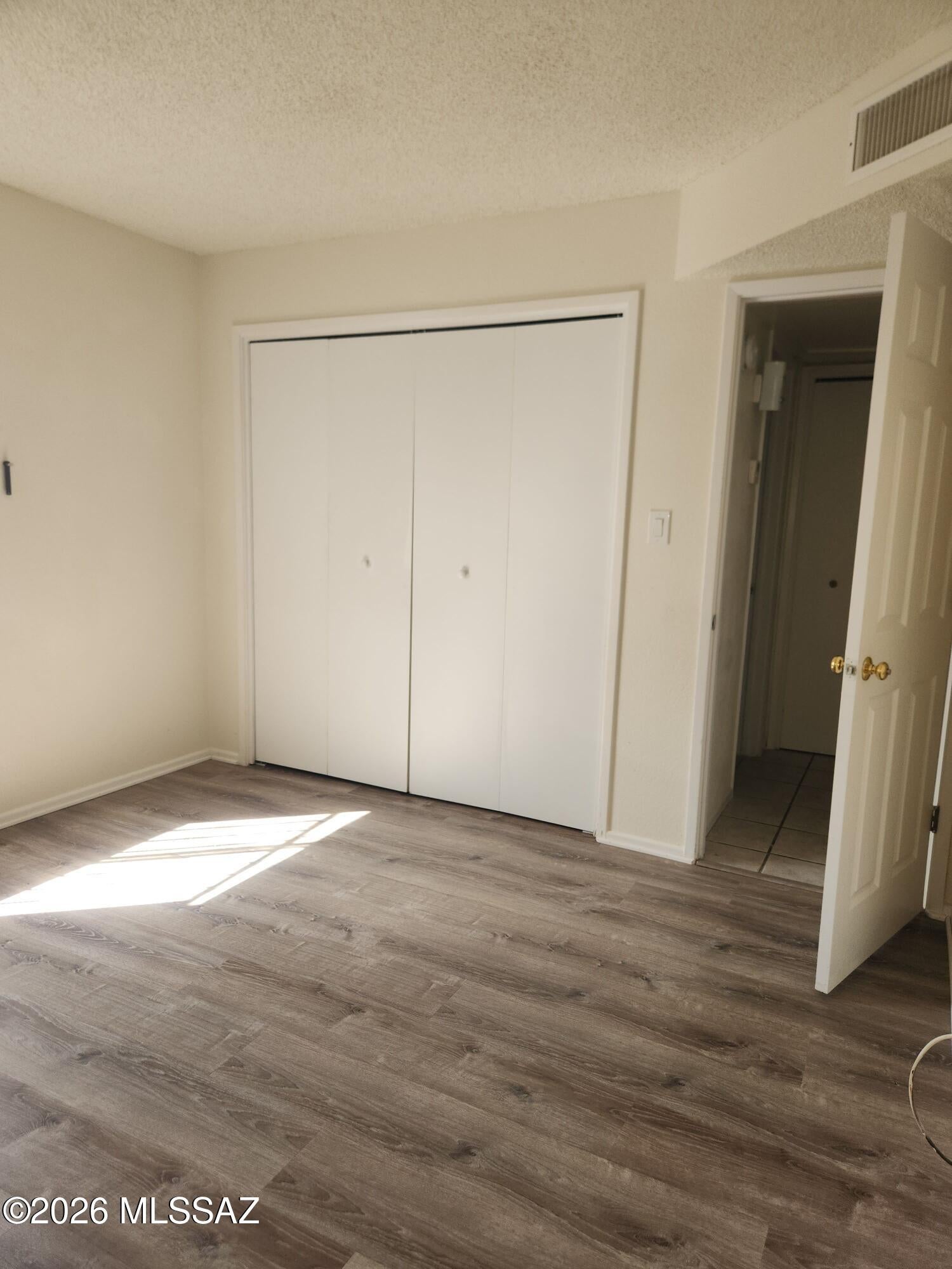 Country Club Park Annex - Residential Lease