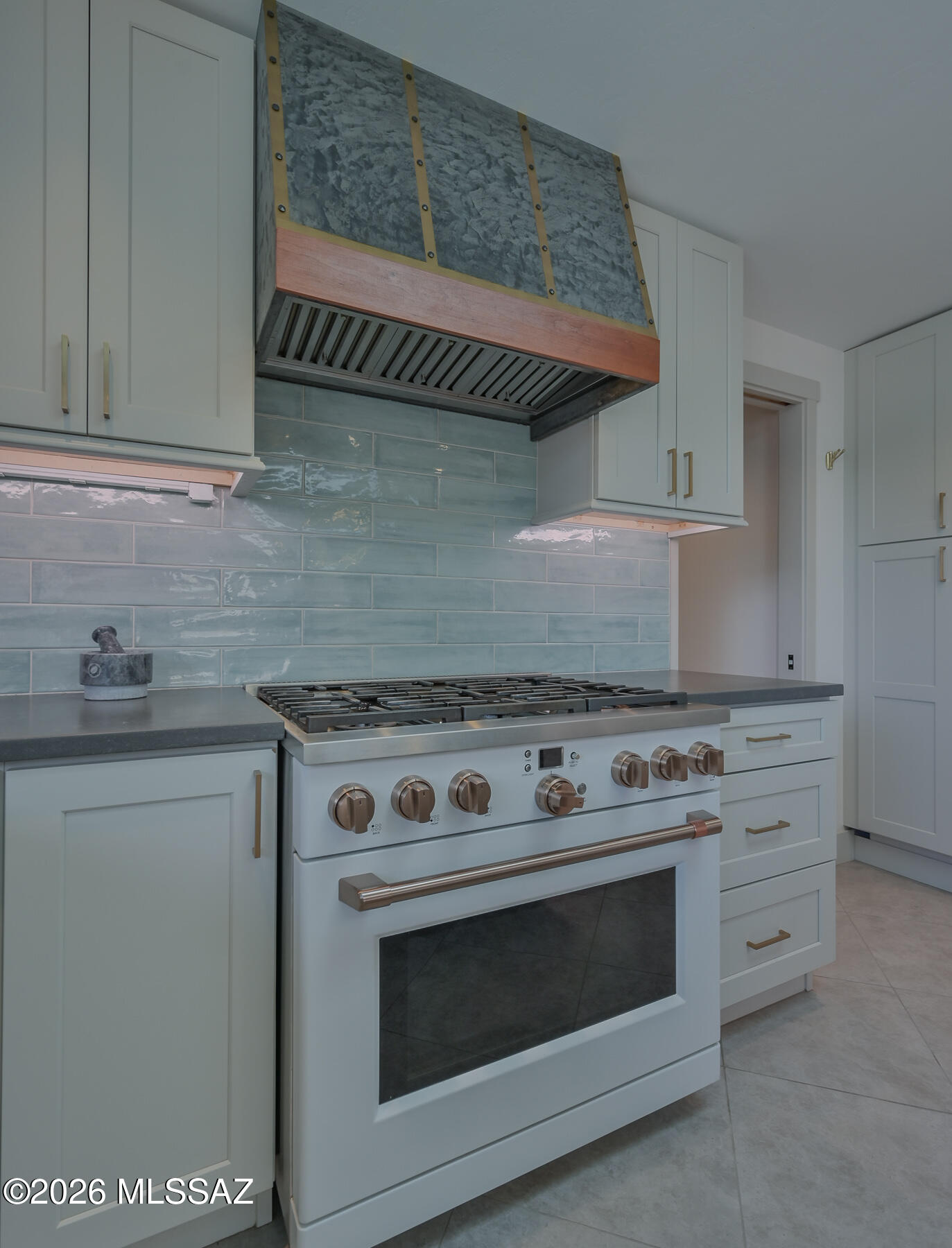 Wilshire Terrace - Residential