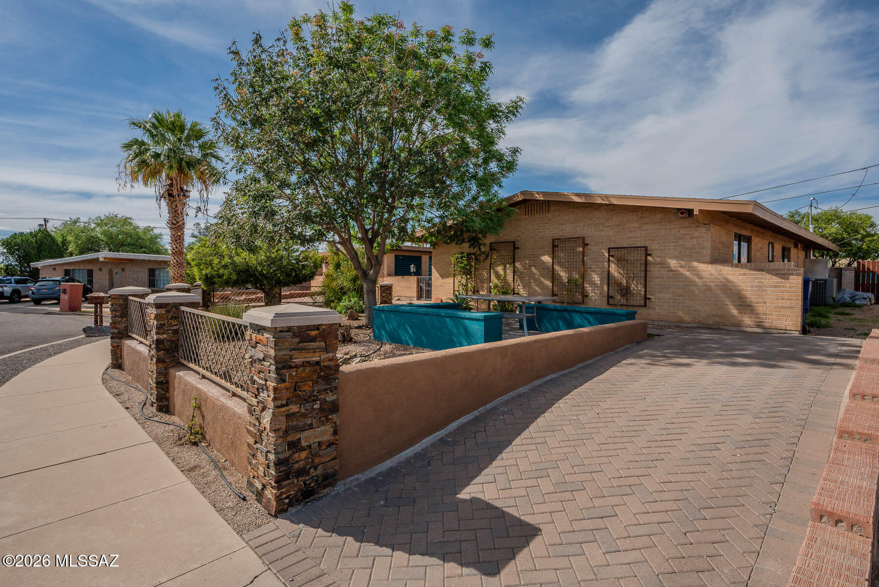 Wilshire Terrace - Residential